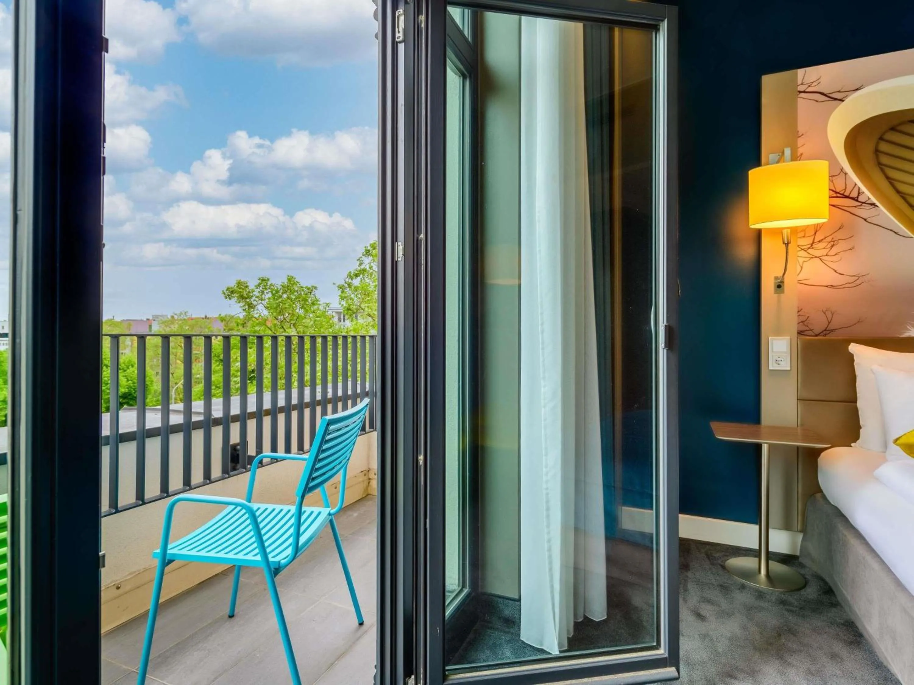 Bedroom, Bed in MERCURE Hotel Berlin Wittenbergplatz