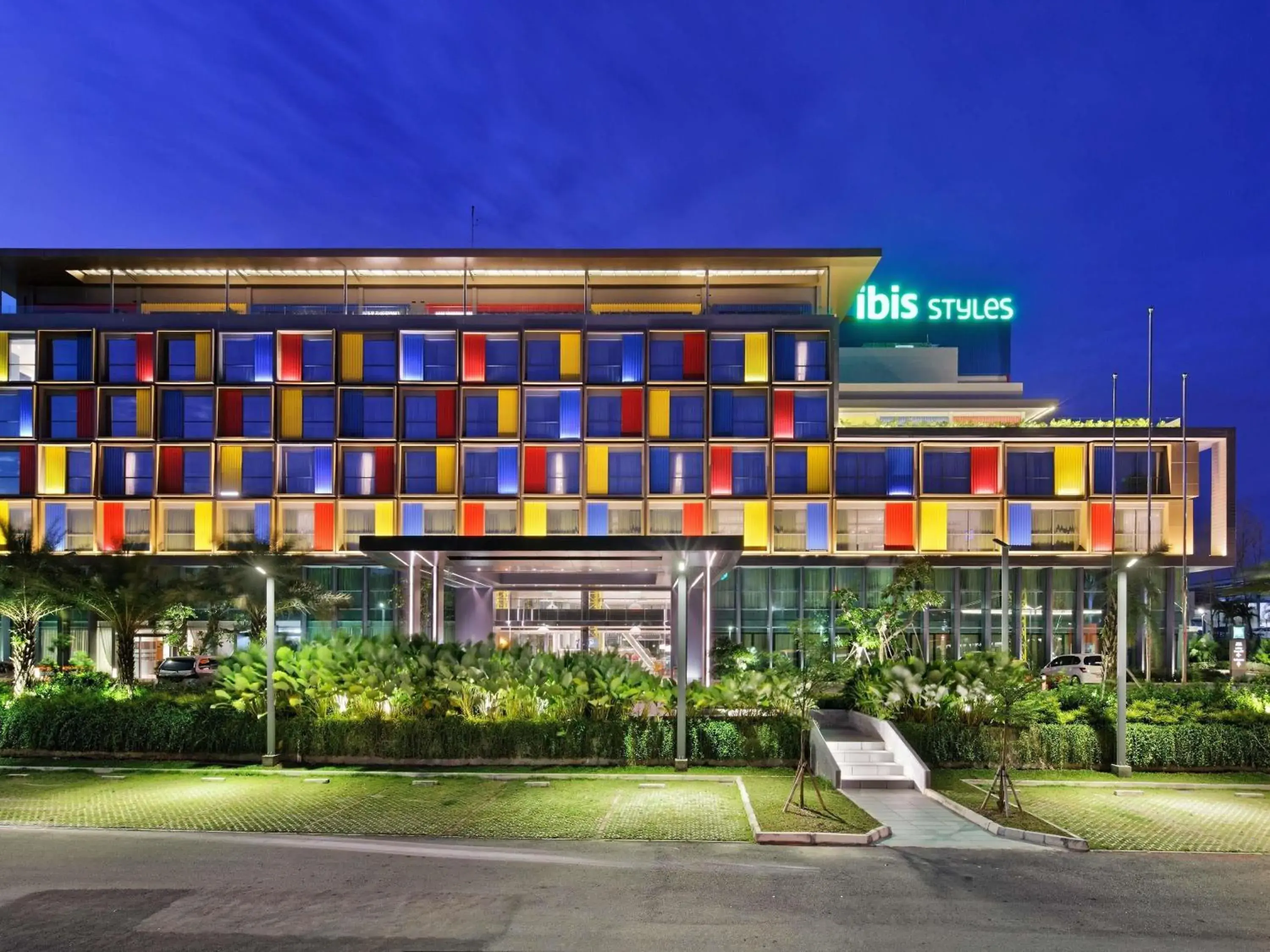 Property building in ibis Styles Batam Nagoya Property building in ibis Styles Batam Nagoya