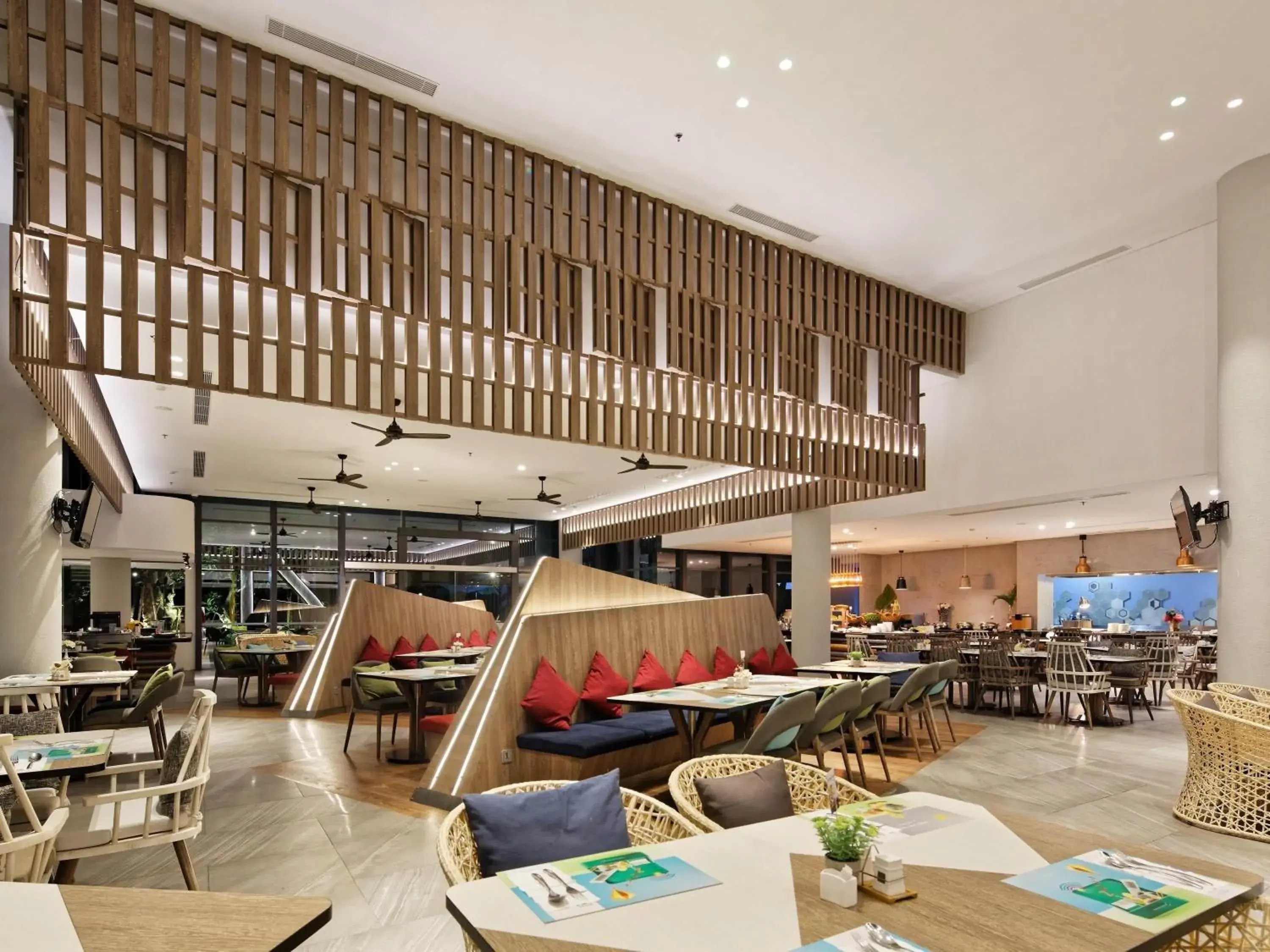 Restaurant/places to eat in ibis Styles Batam Nagoya Restaurant/places to eat in ibis Styles Batam Nagoya