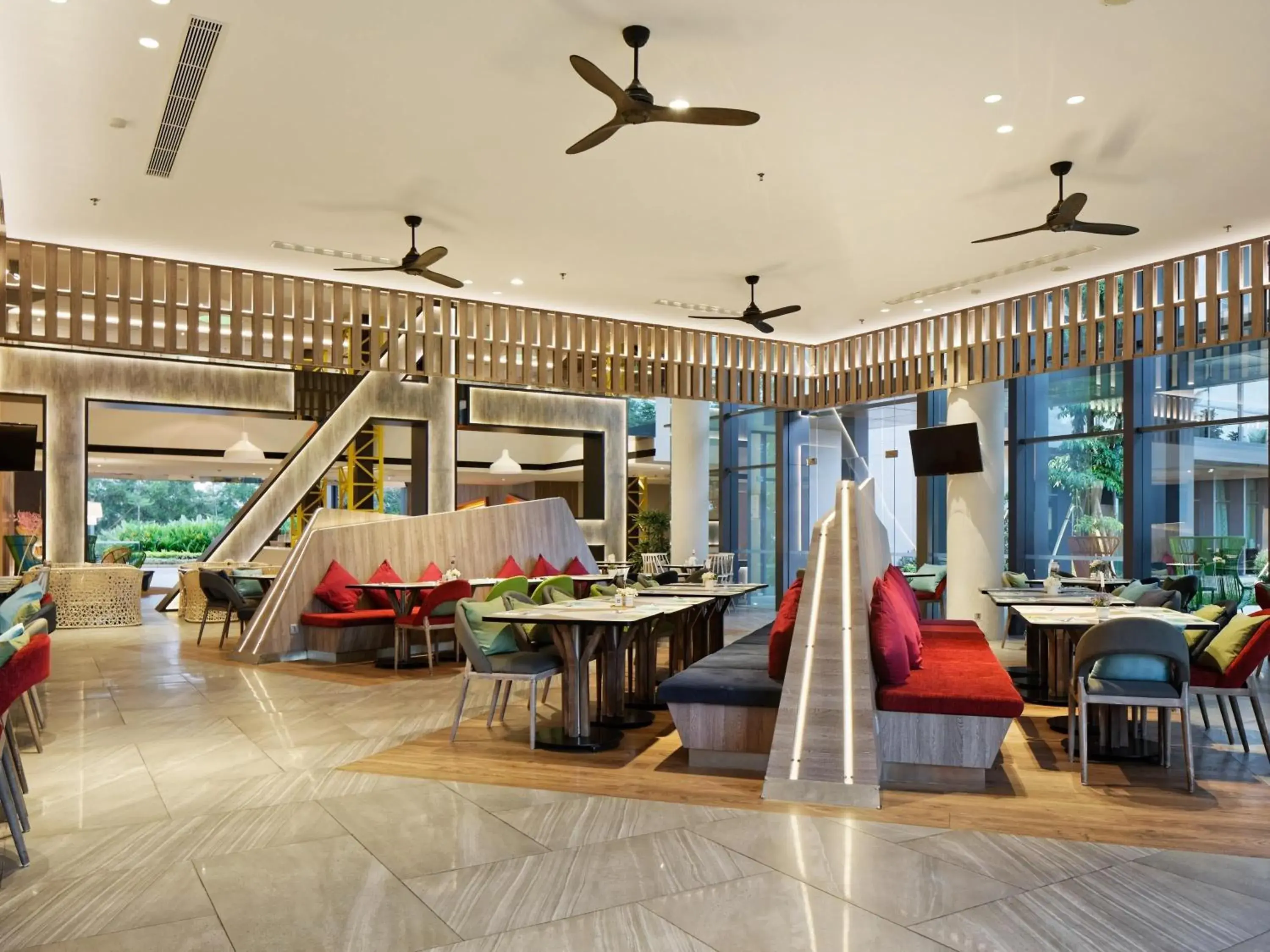 Restaurant/places to eat in ibis Styles Batam Nagoya Restaurant/places to eat in ibis Styles Batam Nagoya