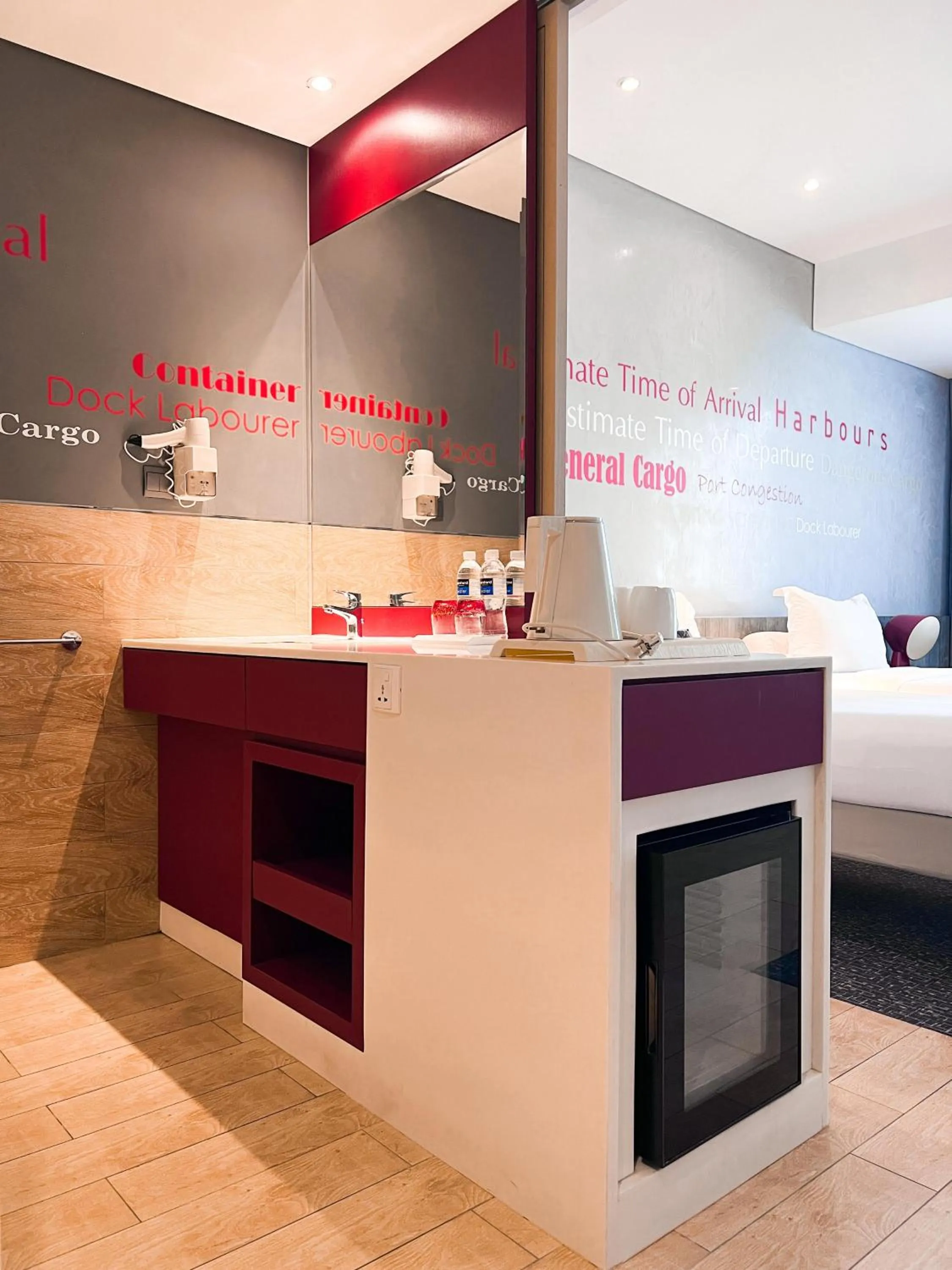 Coffee/tea facilities in ibis Styles Batam Nagoya