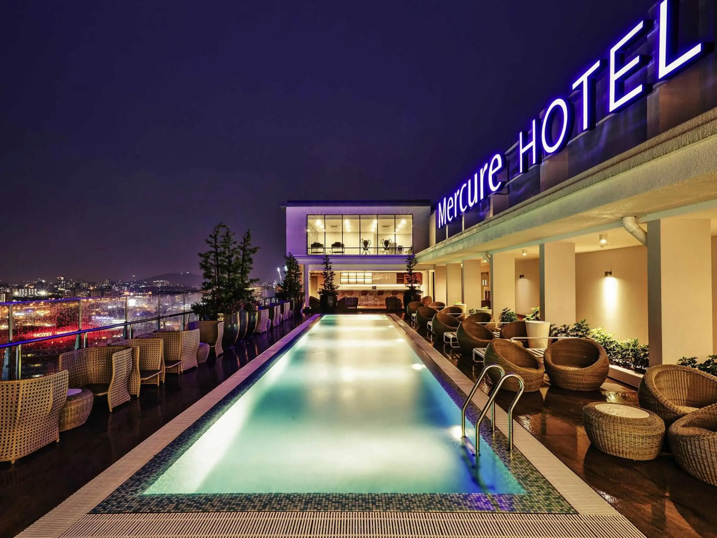Pool view in Mercure Kuala Lumpur Shaw Parade Pool view in Mercure Kuala Lumpur Shaw Parade