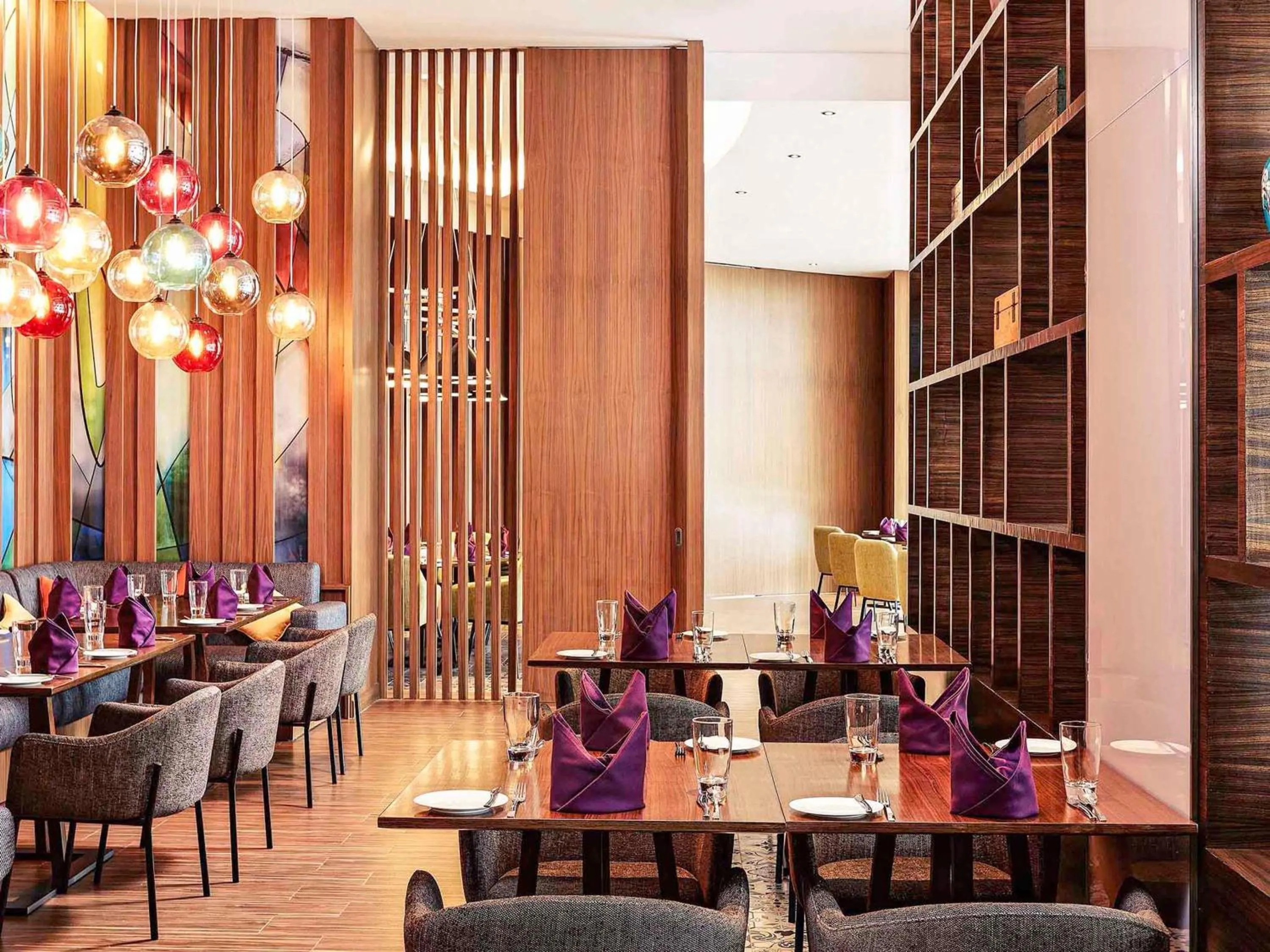 Restaurant/places to eat in Mercure Kuala Lumpur Shaw Parade