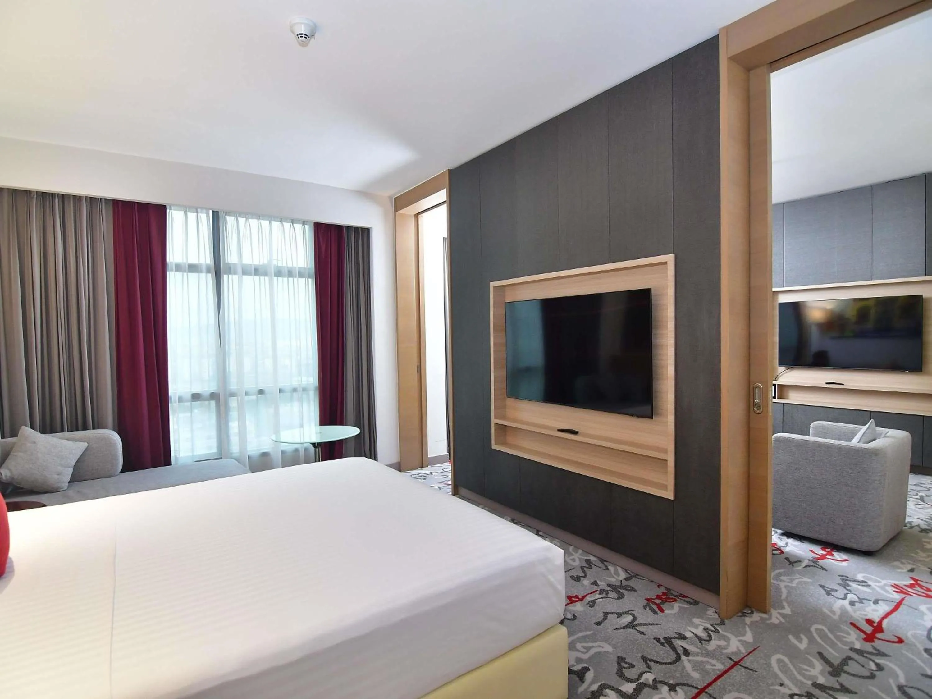 Bedroom, Bed in Mercure Kuala Lumpur Shaw Parade