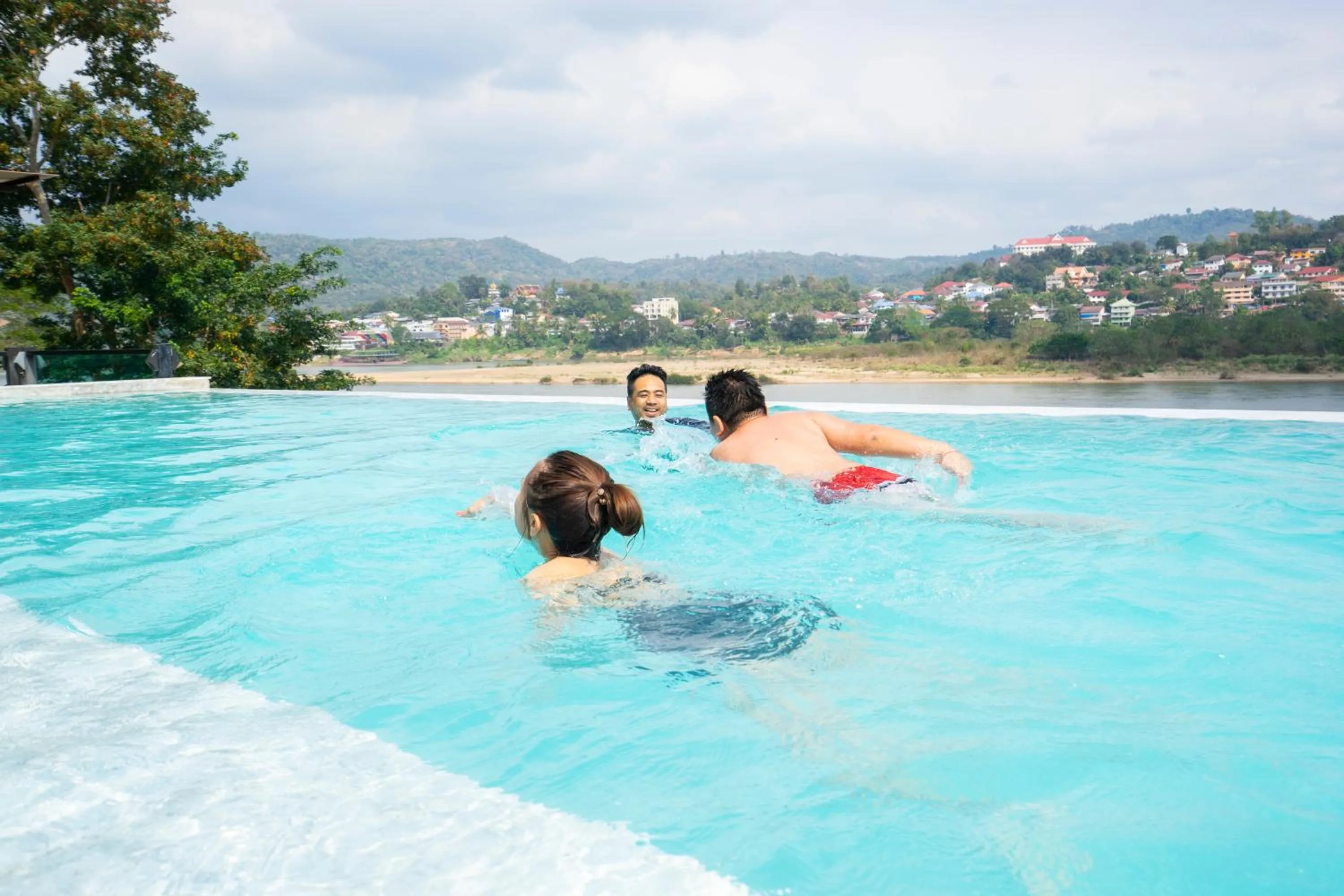 Chiangkhong Teak Garden Riverfront Onsen Hotel- SHA Extra Plus