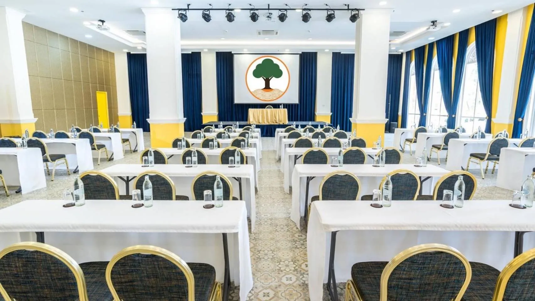 Chiangkhong Teak Garden Riverfront Onsen Hotel- SHA Extra Plus