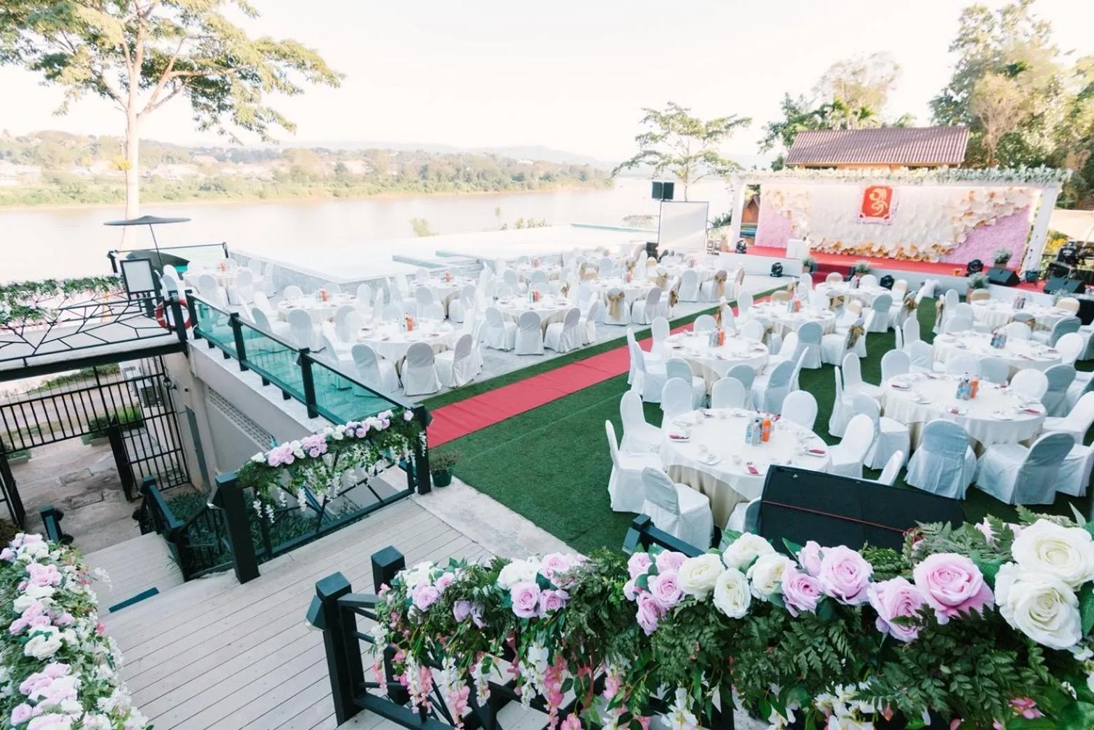 Balcony/Terrace in Chiangkhong Teak Garden Riverfront Onsen Hotel- SHA Extra Plus