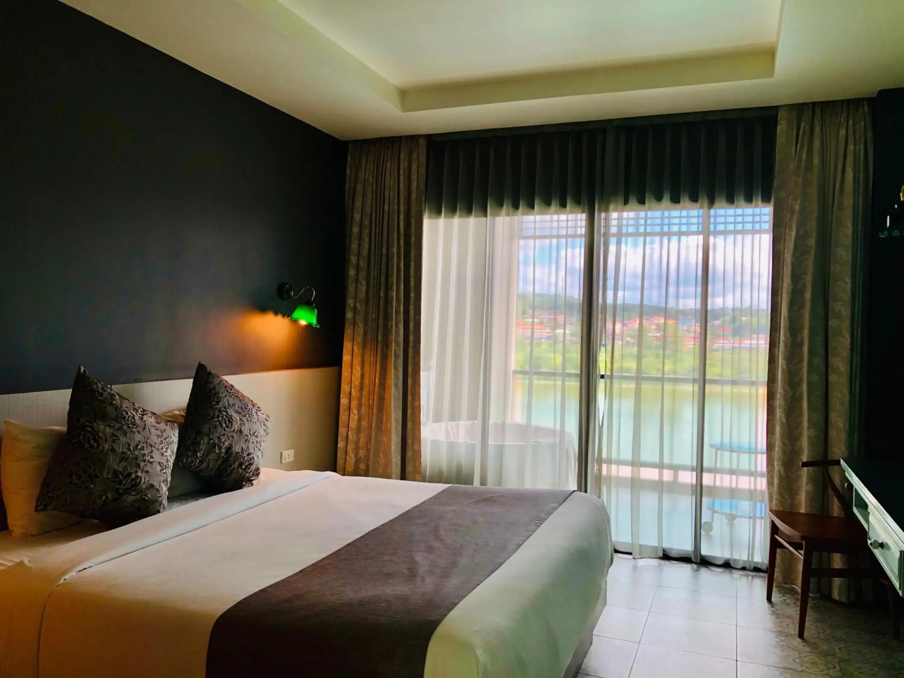 River view, Bed in Chiangkhong Teak Garden Riverfront Onsen Hotel- SHA Extra Plus River view, Bed in Chiangkhong Teak Garden Riverfront Onsen Hotel- SHA Extra Plus