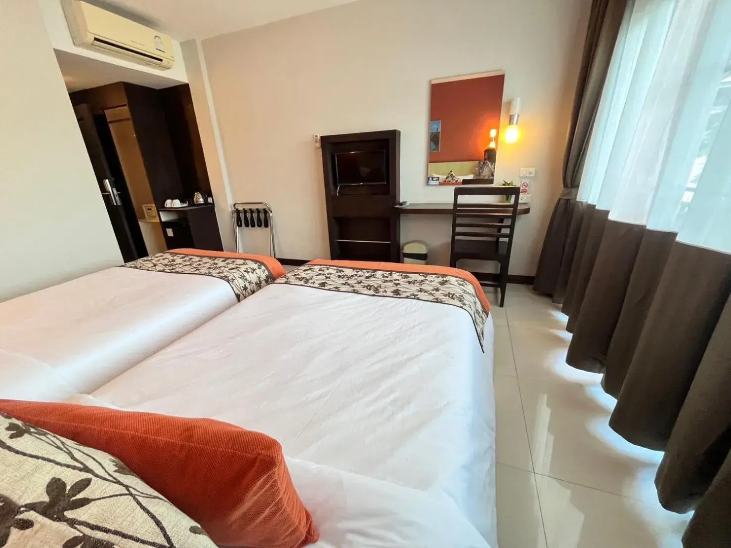 Photo of the whole room, Bed in Chiangkhong Teak Garden Riverfront Onsen Hotel- SHA Extra Plus Photo of the whole room, Bed in Chiangkhong Teak Garden Riverfront Onsen Hotel- SHA Extra Plus
