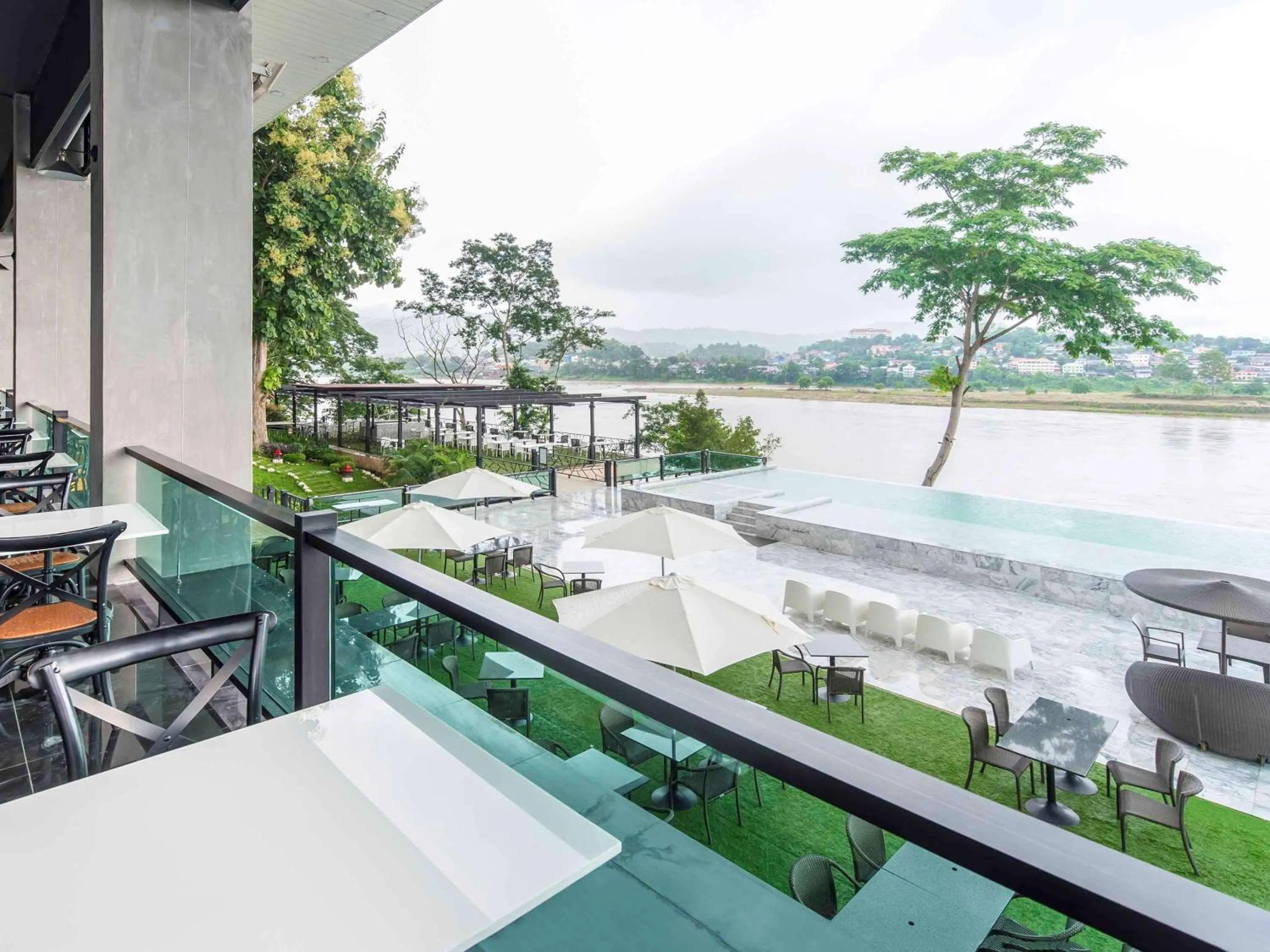 Restaurant/places to eat in Chiangkhong Teak Garden Riverfront Onsen Hotel- SHA Extra Plus