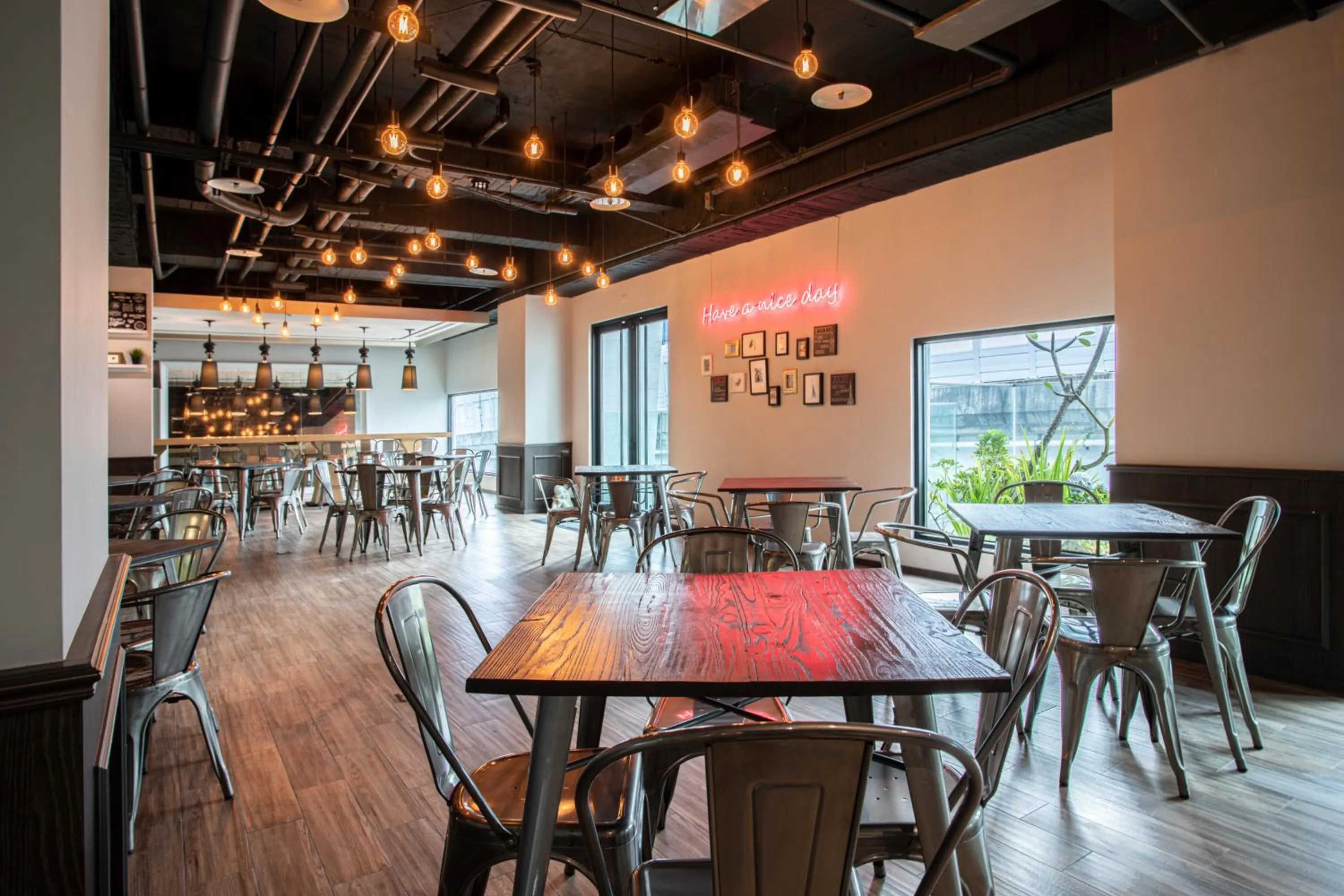 Restaurant/places to eat in All-Ur Boutique Motel - Xinzhuang Branch