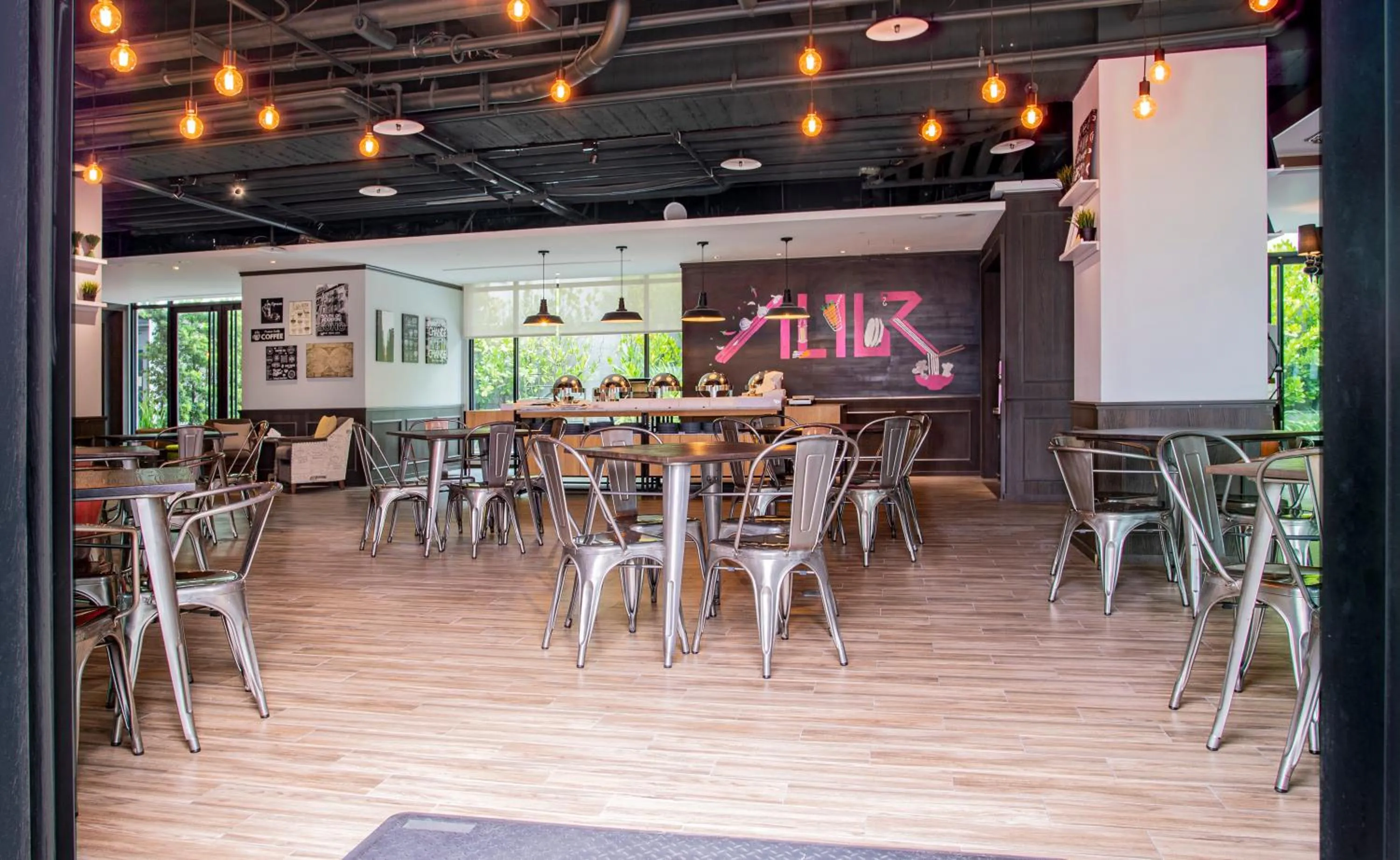 Restaurant/places to eat in All-Ur Boutique Motel - Xinzhuang Branch