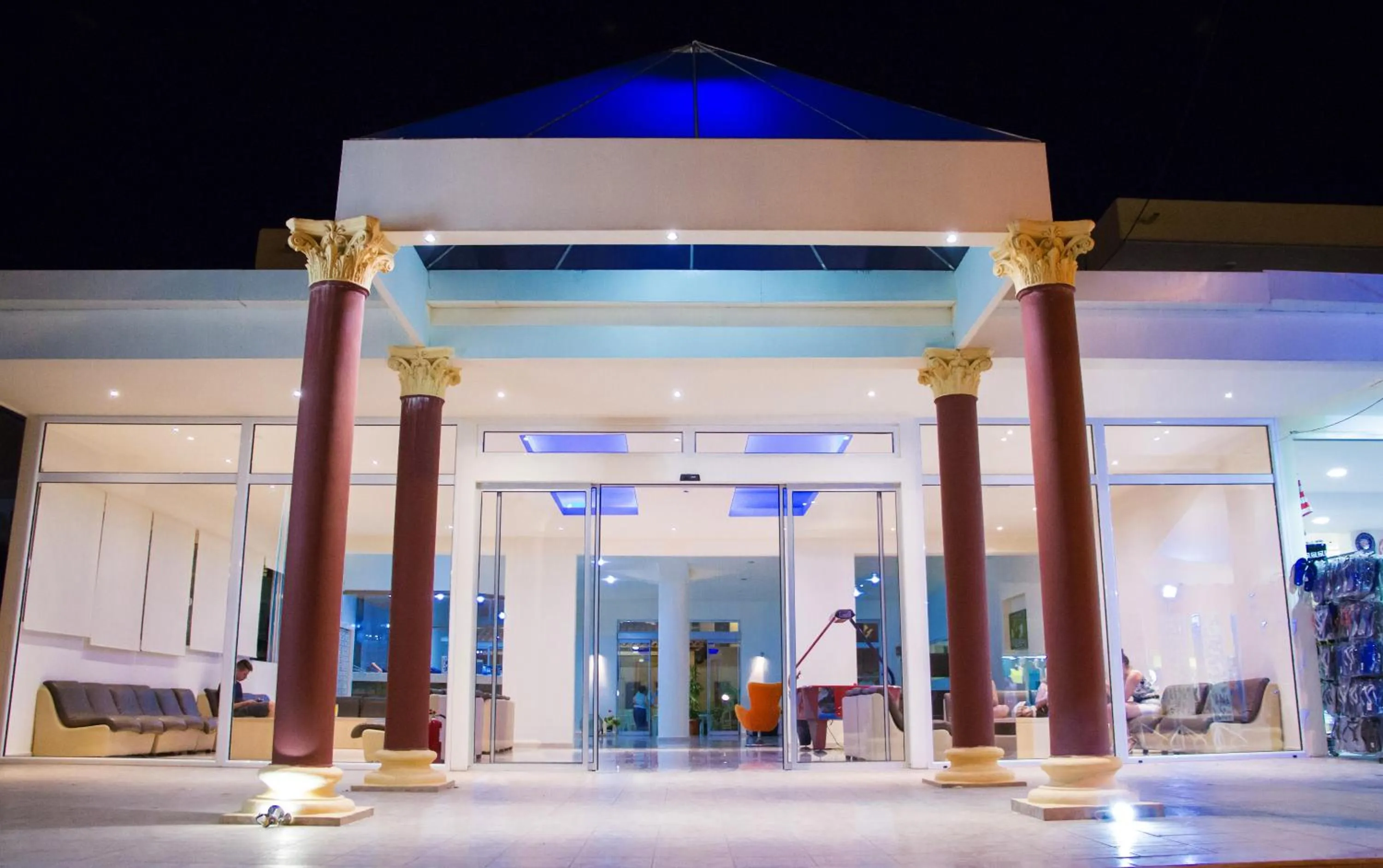 Property building in Marathon Hotel - All Inclusive