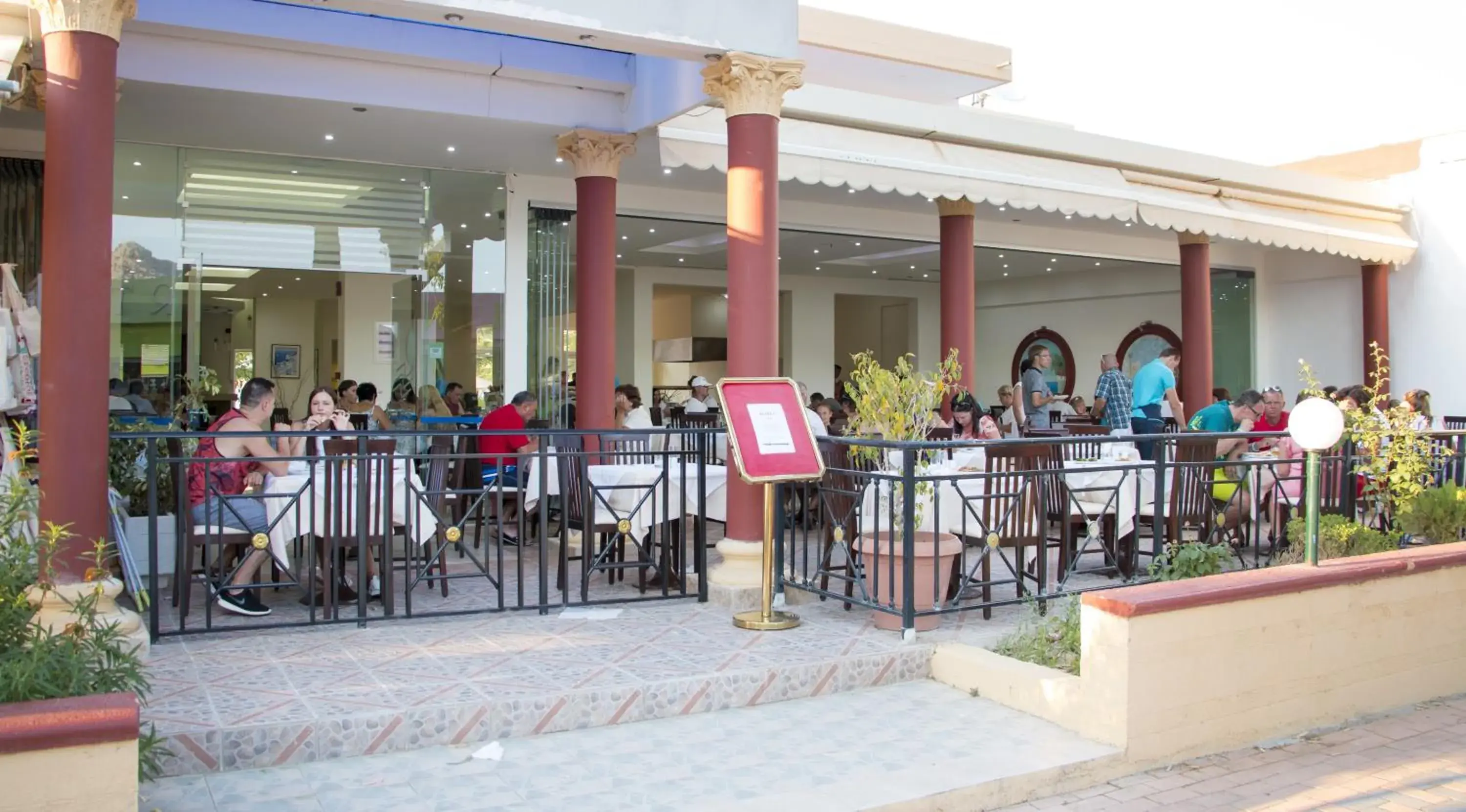 Property building in Marathon Hotel - All Inclusive Property building in Marathon Hotel - All Inclusive