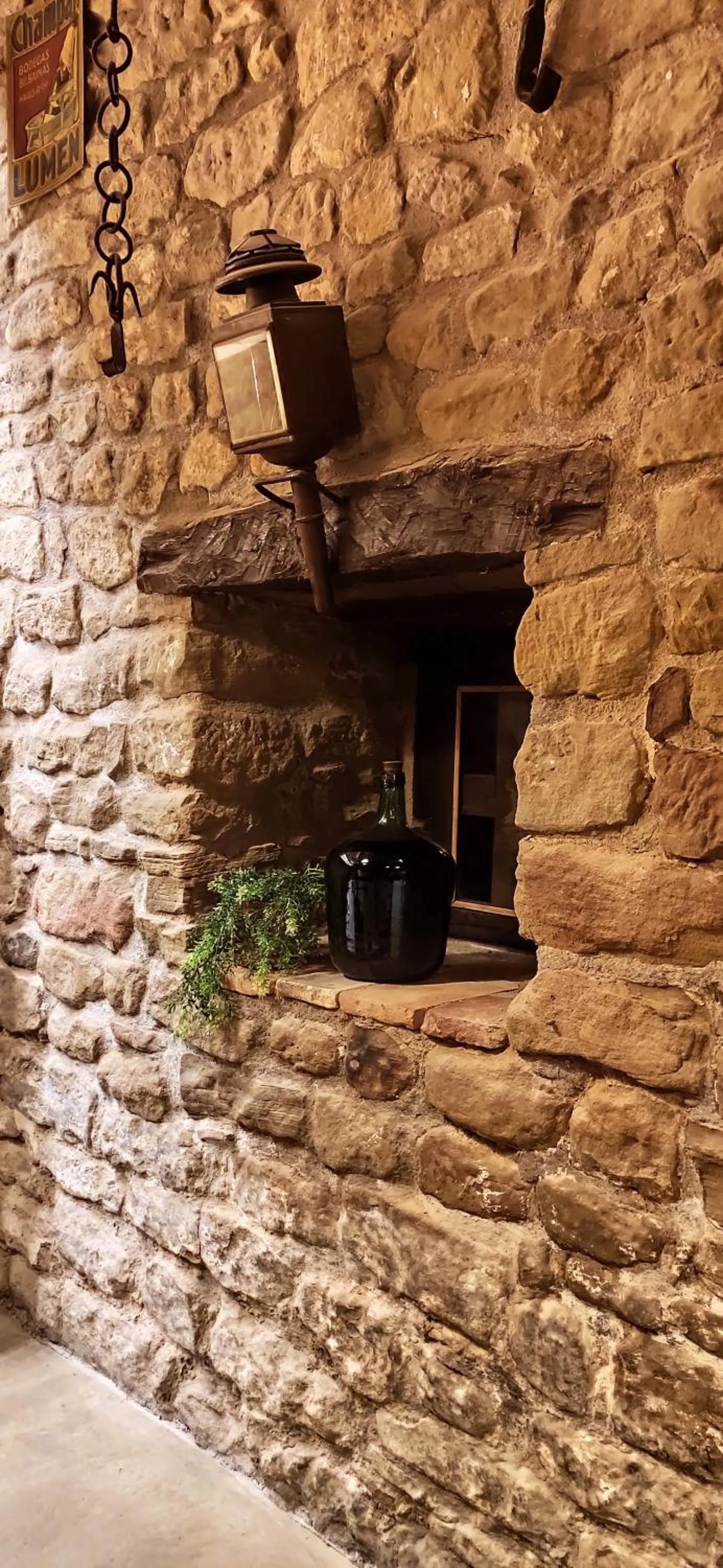 Decorative detail in Posada Mayor de Migueloa