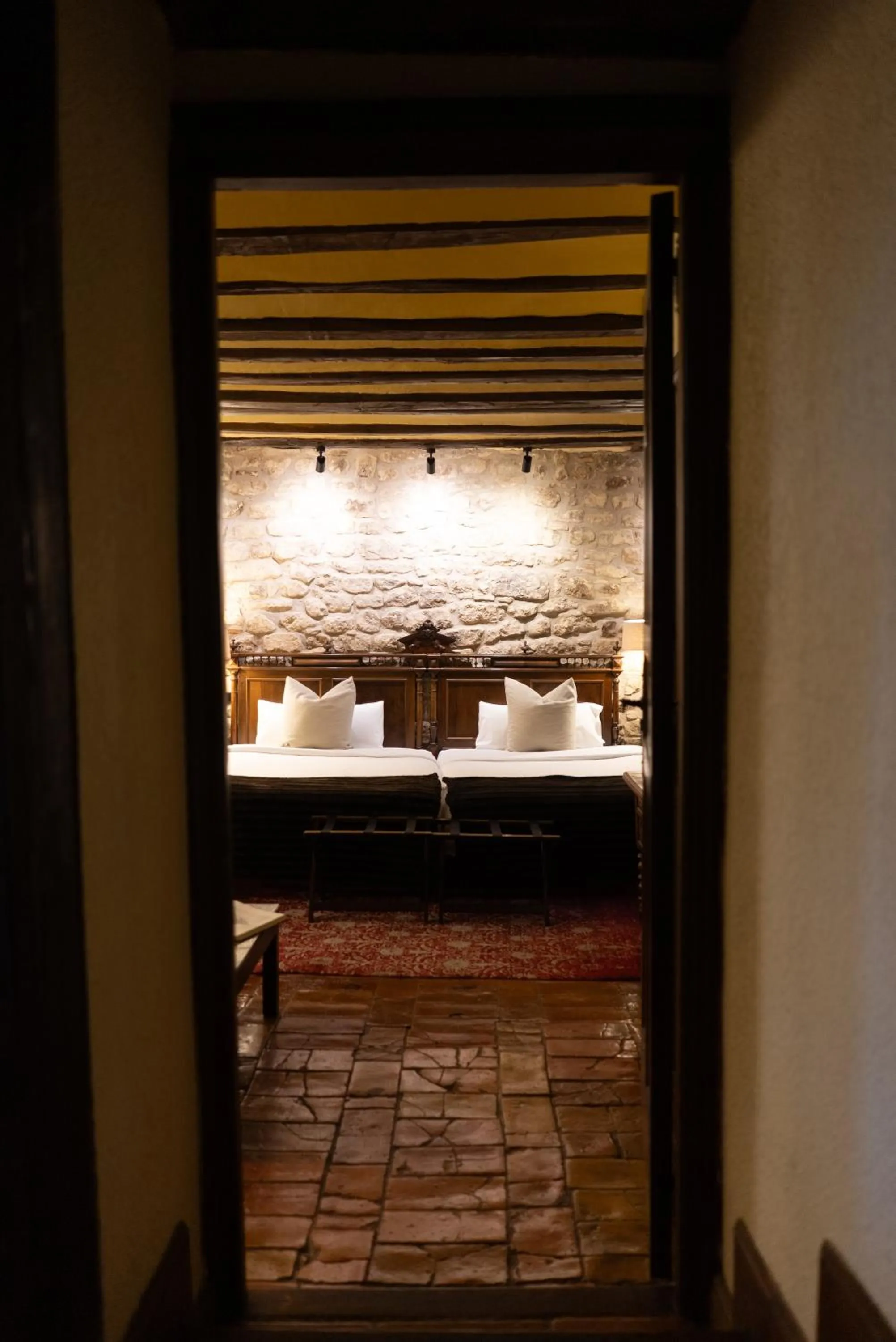 Photo of the whole room, Bed in Posada Mayor de Migueloa