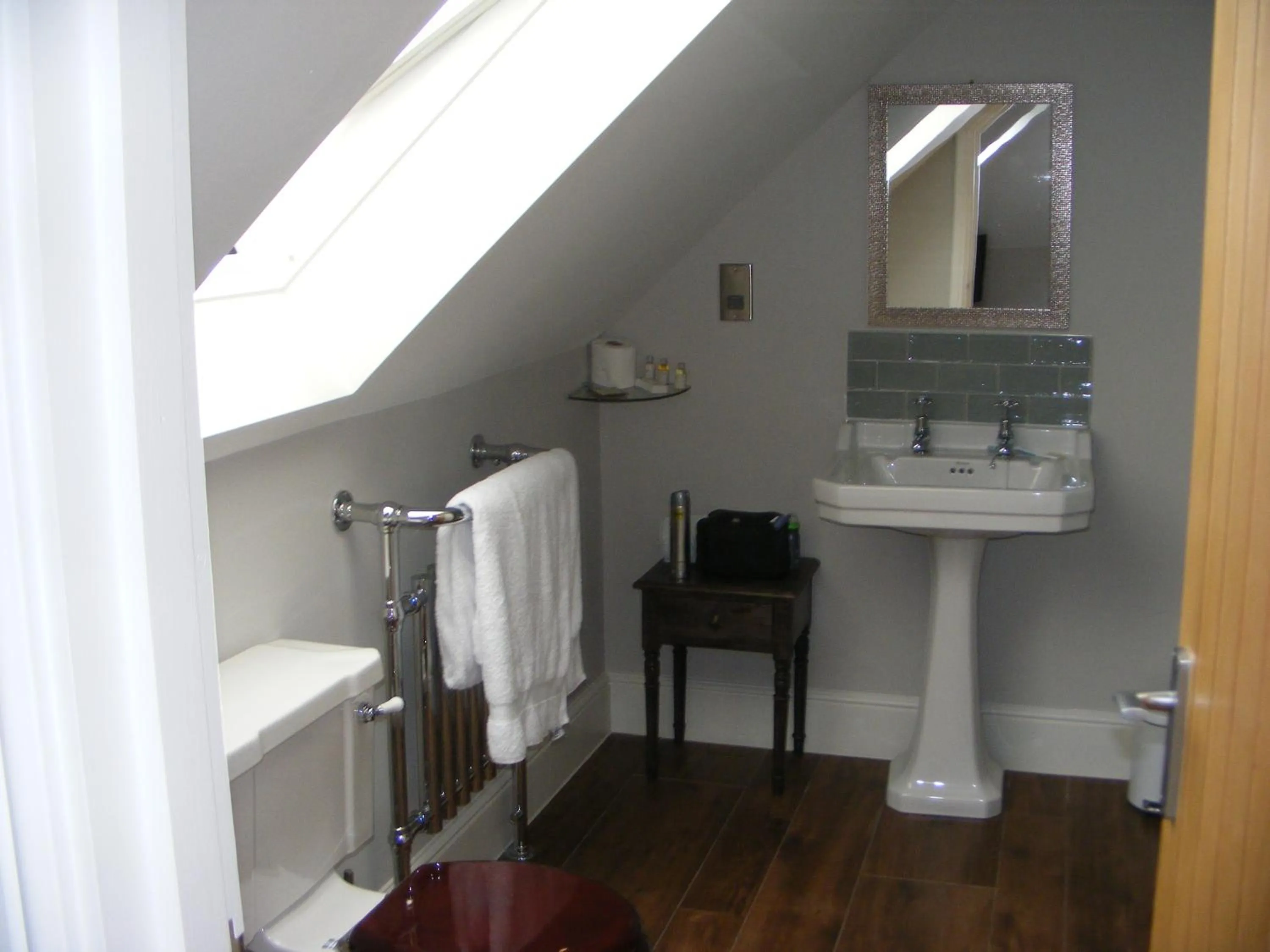 Bathroom in The Manor House at Quorn