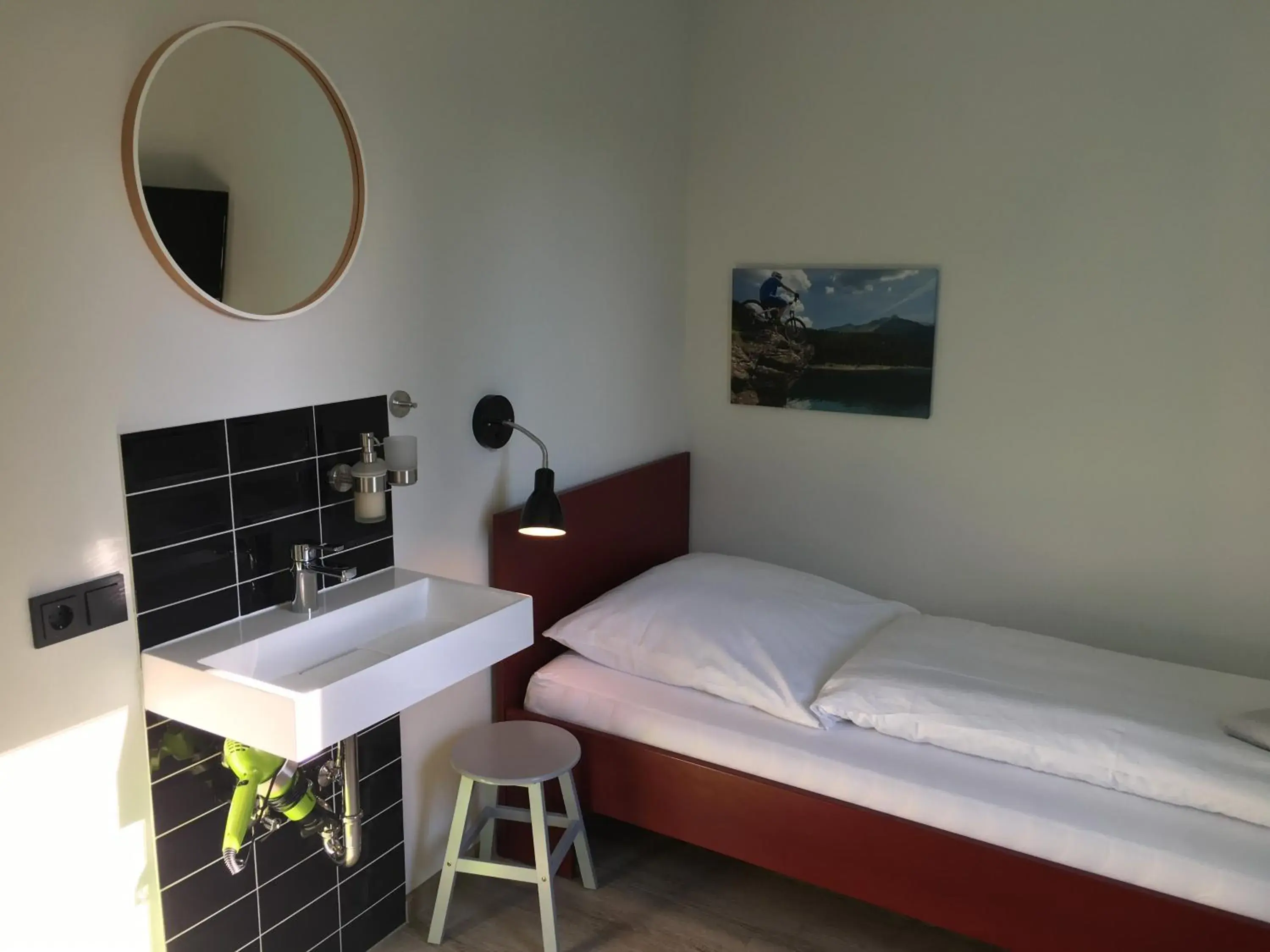 Standard Single Room with Shower - single occupancy in Xotel Standard Single Room with Shower - single occupancy in Xotel