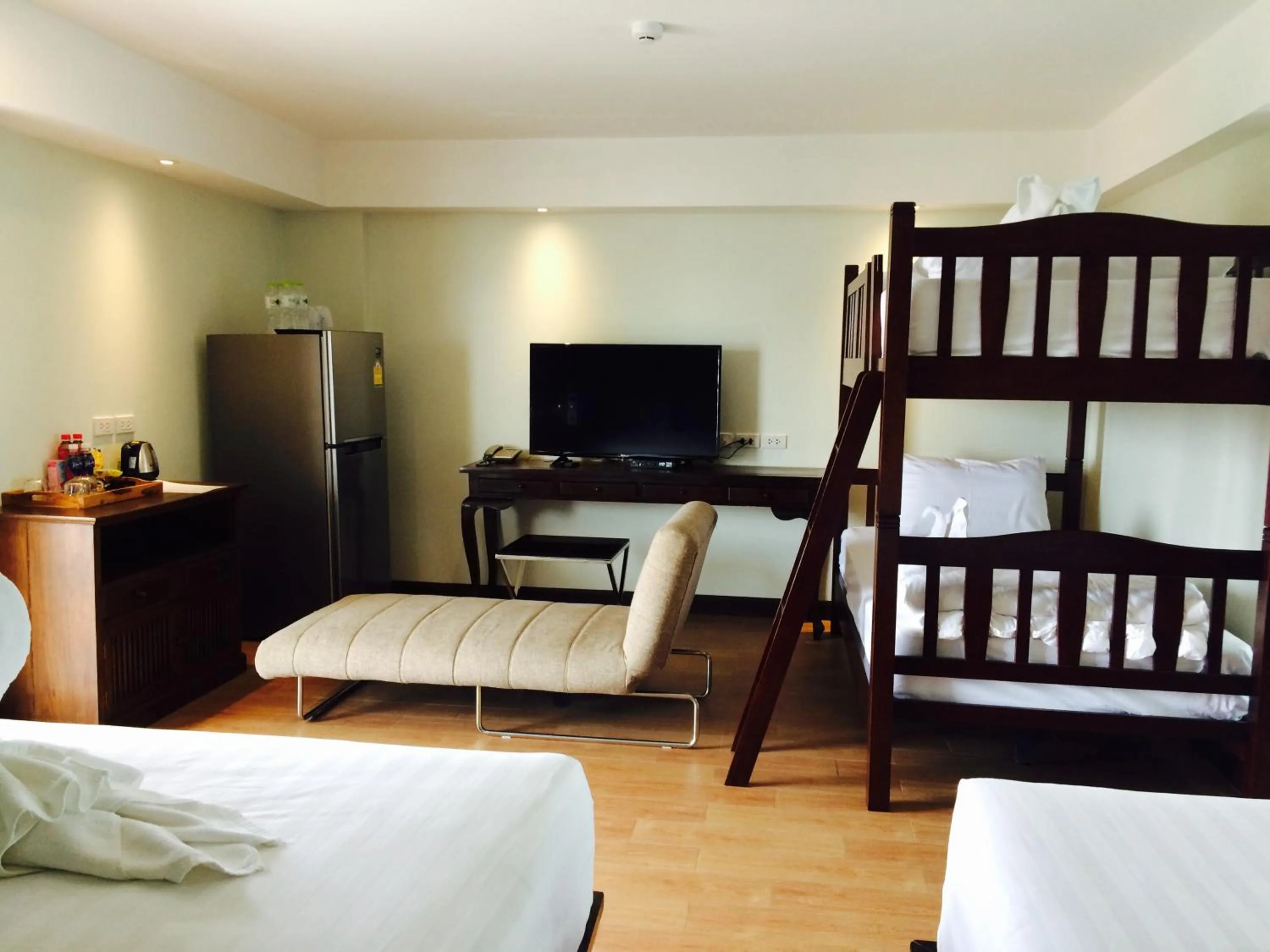 TV and multimedia, Bed in Baan Sang Singh