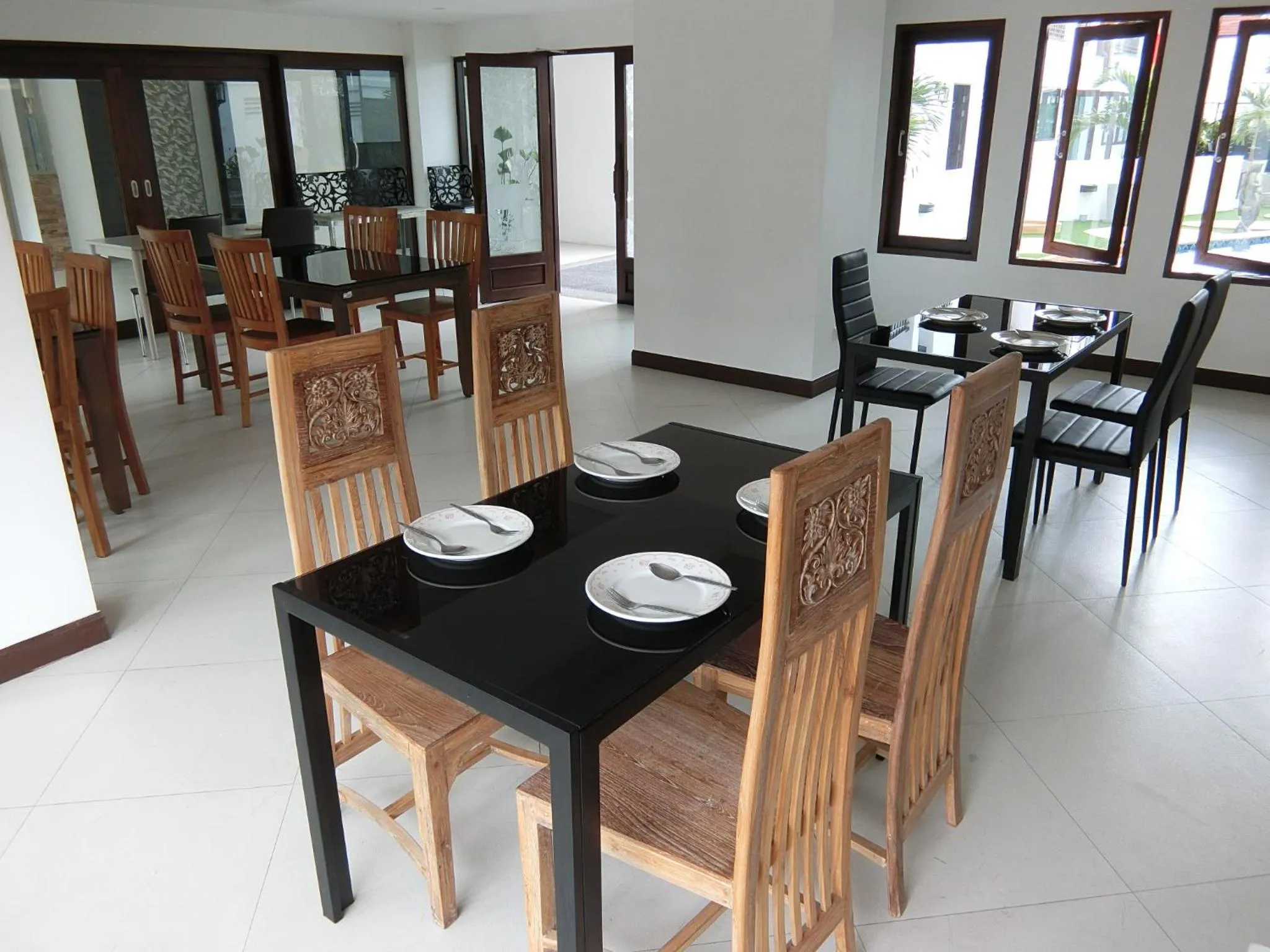 Restaurant/places to eat in Baan Sang Singh