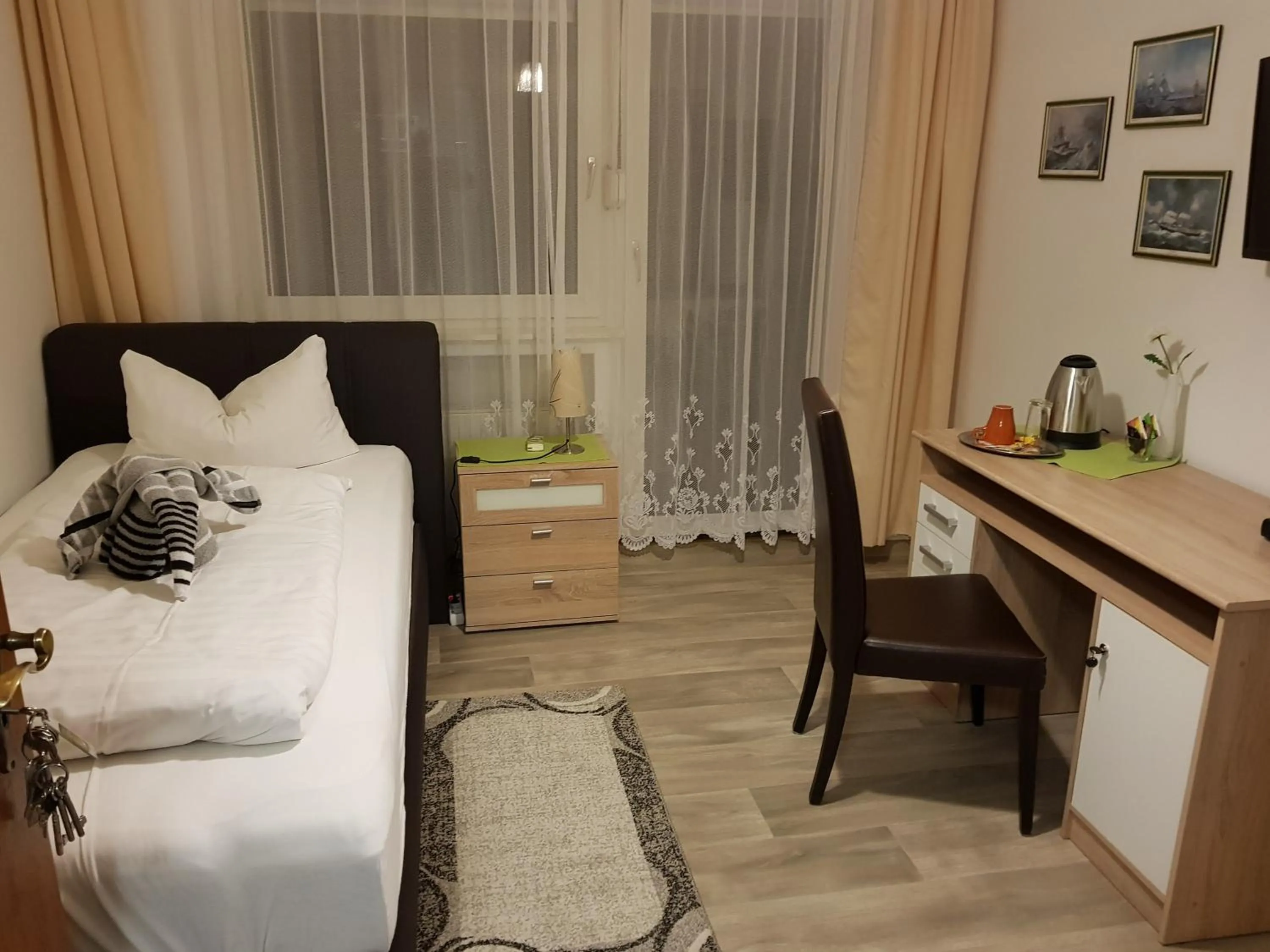 Bed in Hotel Garni Kröger