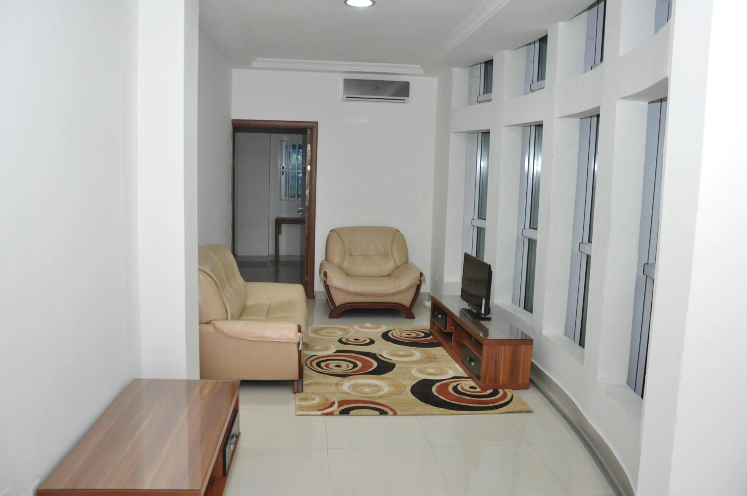 Living room in Rosalie's Suites