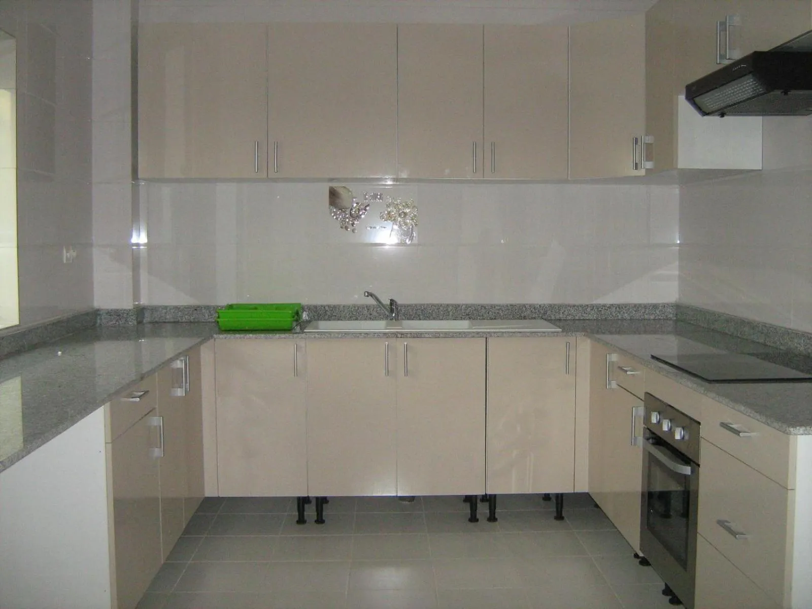 Kitchen or kitchenette in Rosalie's Suites