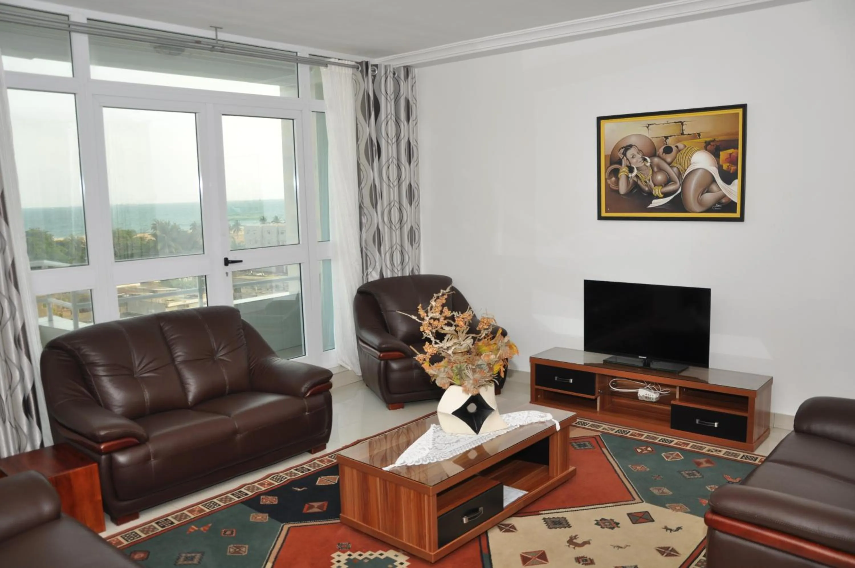 Day in Rosalie's Suites