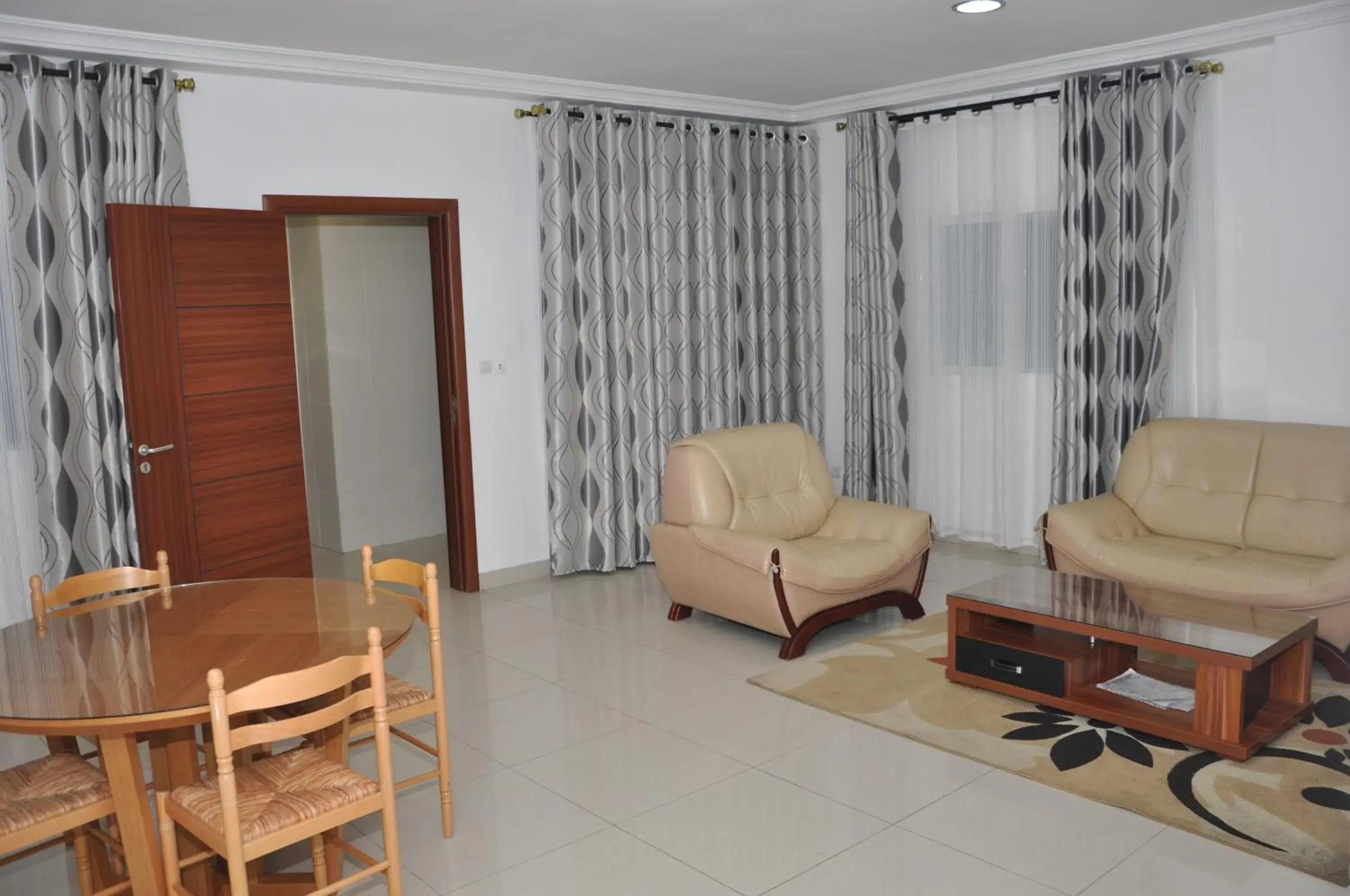 Apartment with Shower - single occupancy in Rosalie's Suites Apartment with Shower - single occupancy in Rosalie's Suites