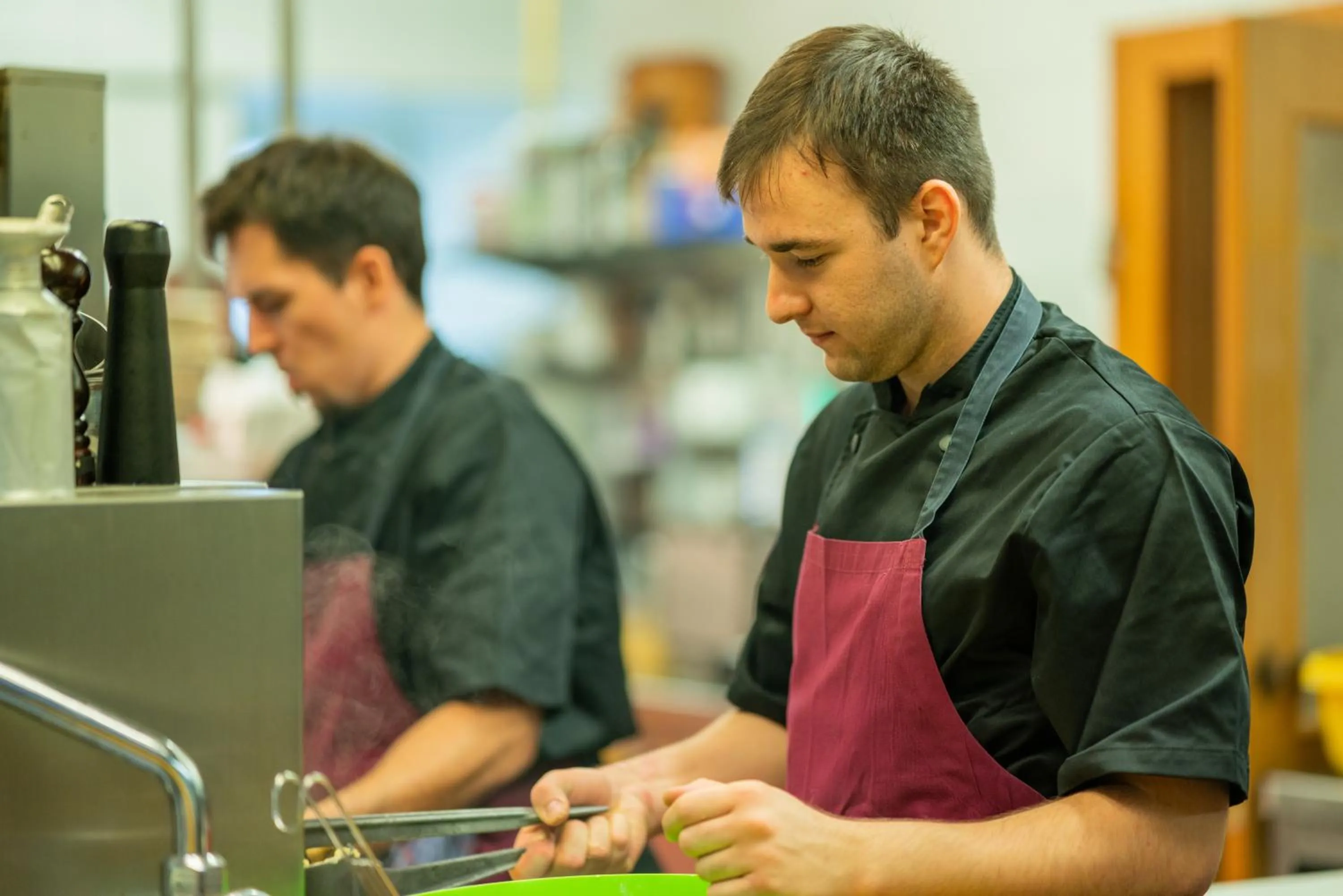 People in Gasthaus-Pension Zum Kreuz