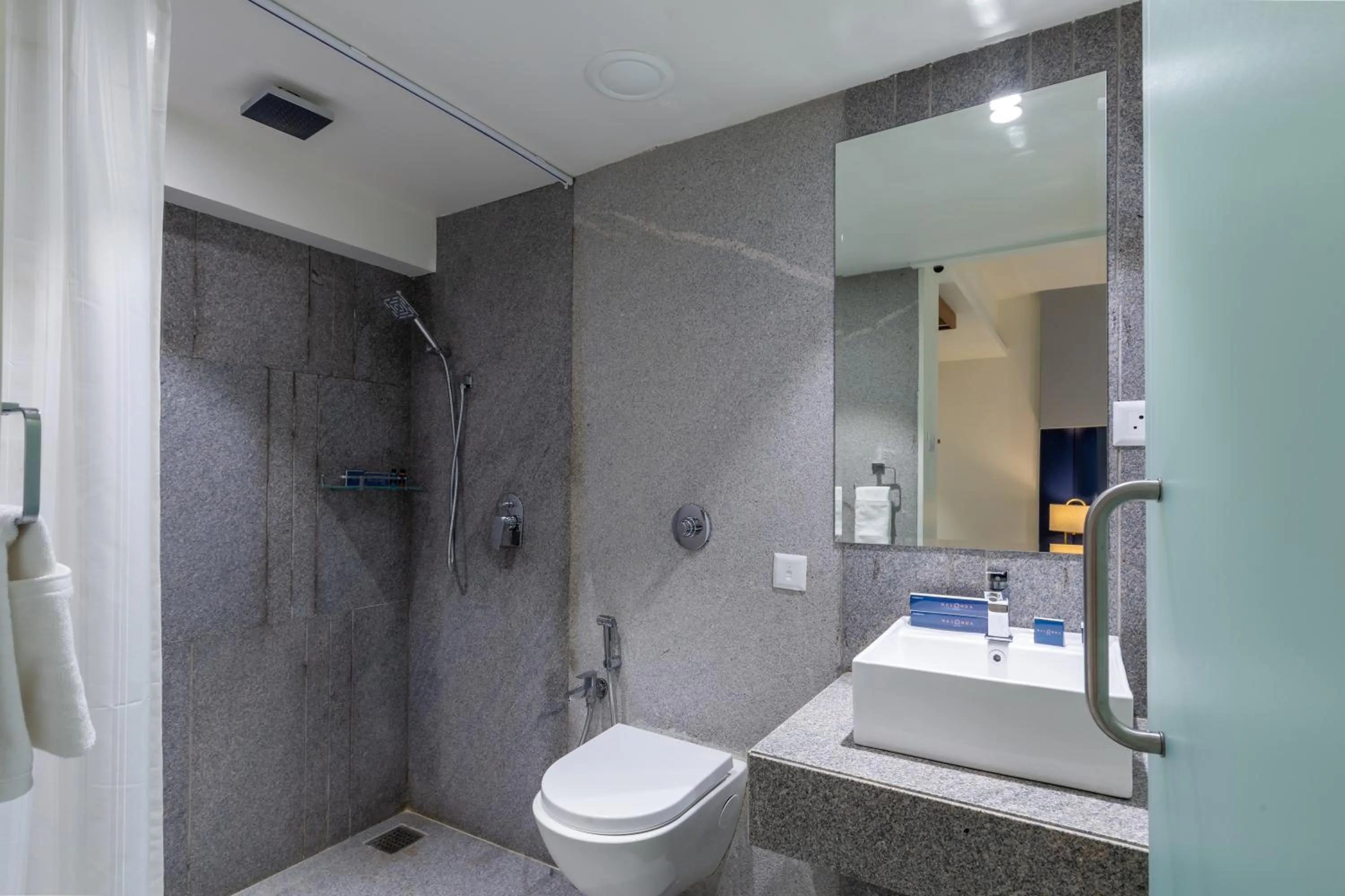 Bathroom in Hotel Nalanda