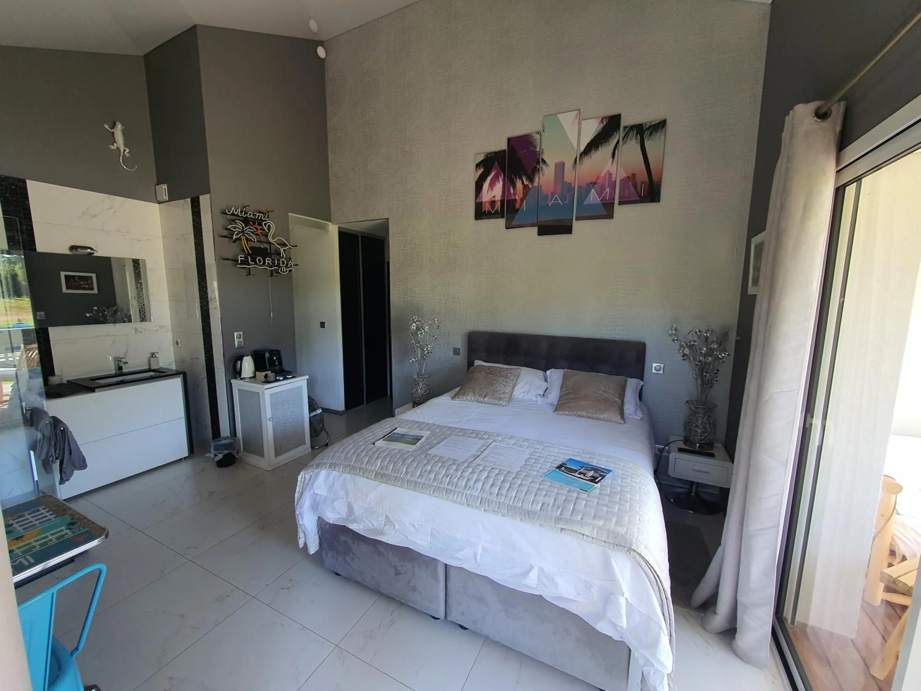 Bed in Villa BORA BORA