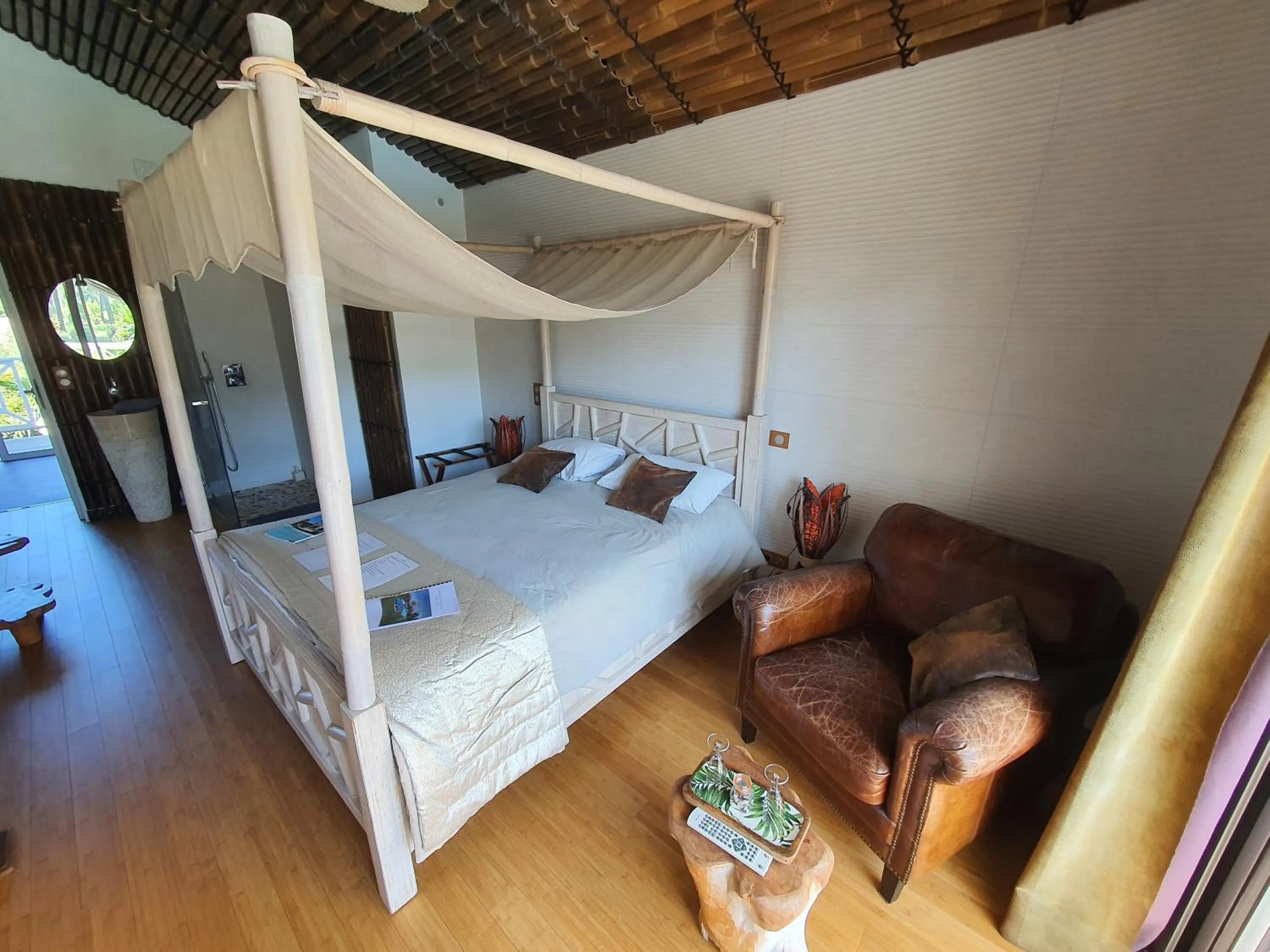 Bed in Villa BORA BORA