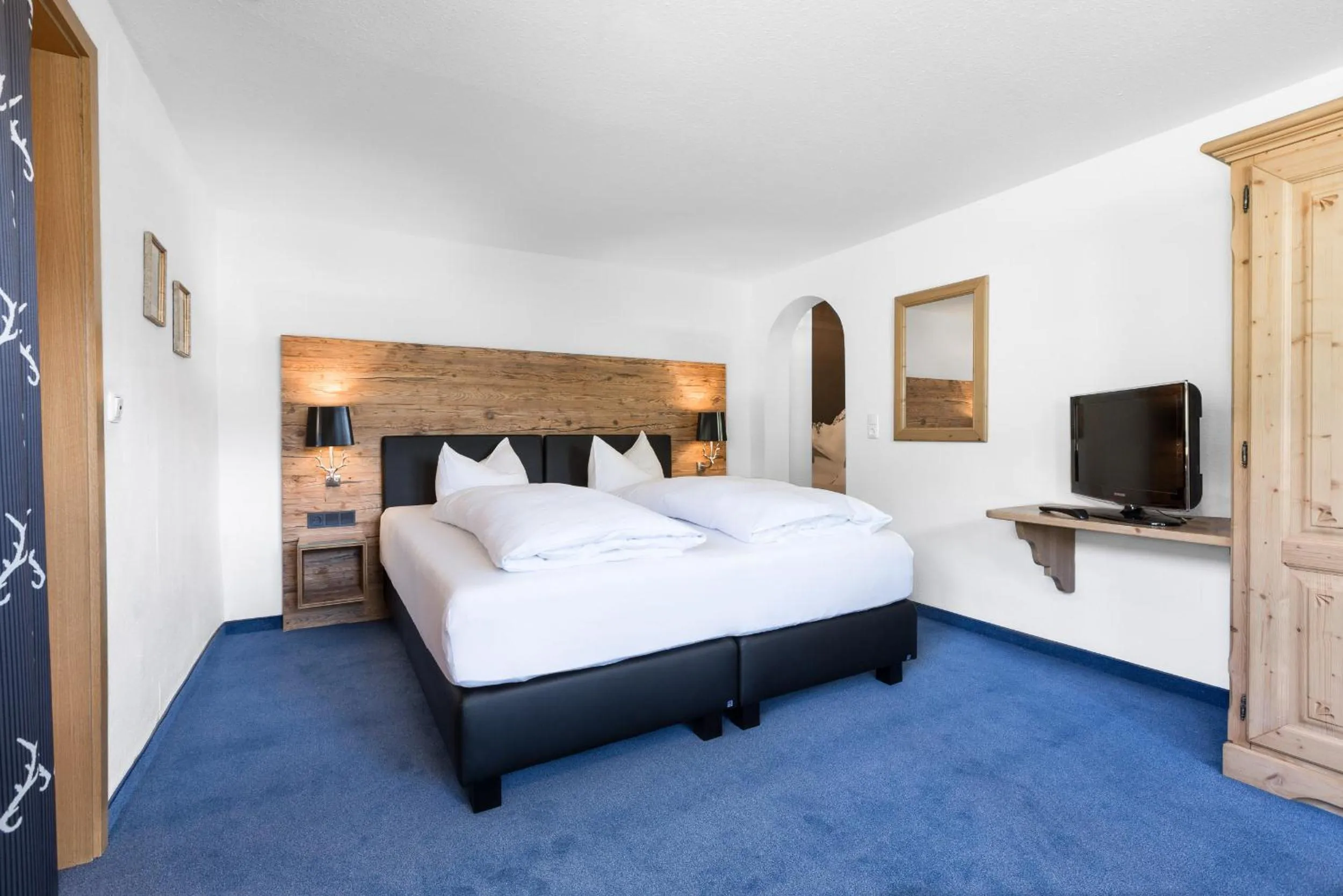 Bedroom, Bed in Der Berghof