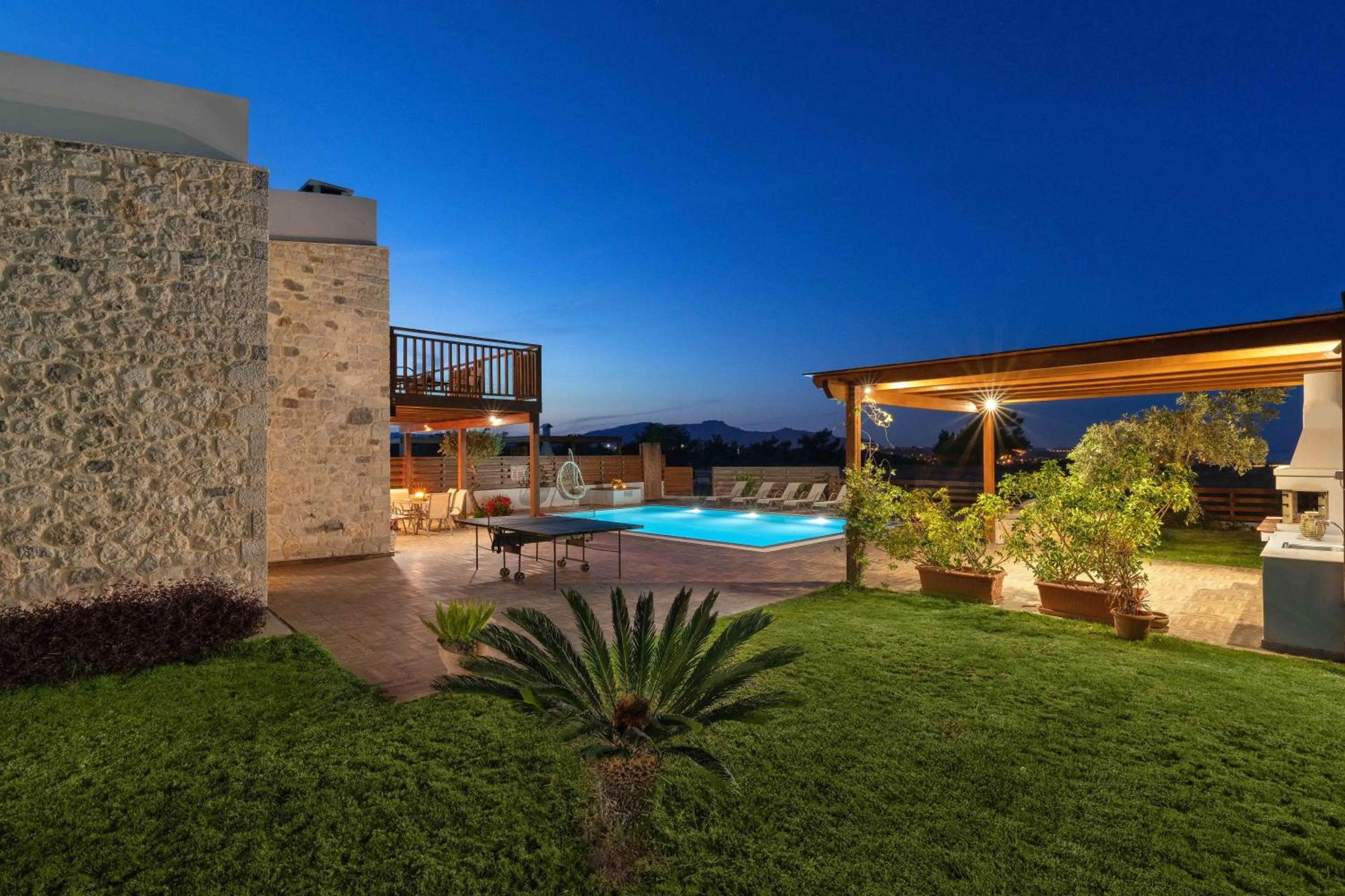 BBQ facilities in Sperveri Enalio Villas