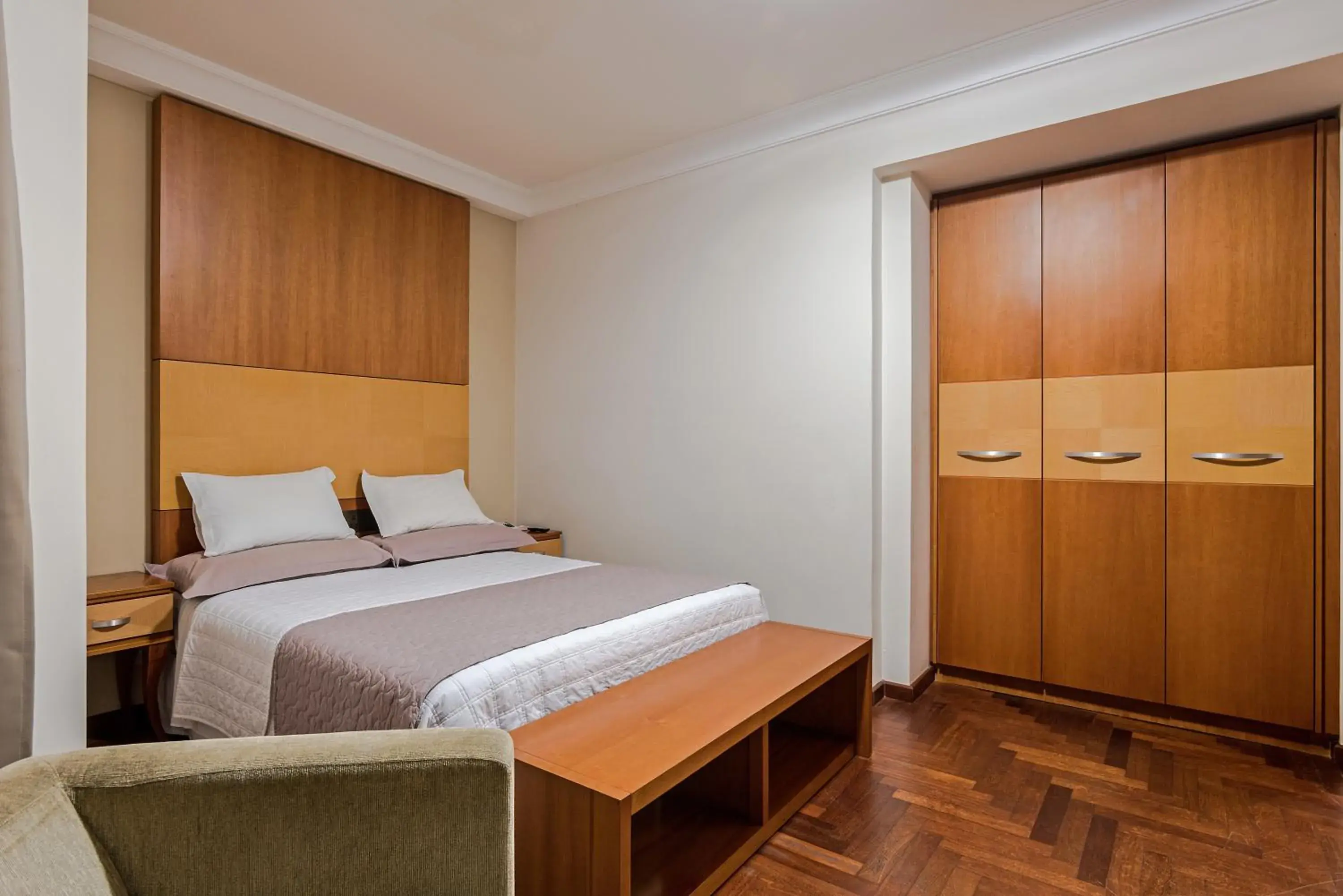Deluxe Suite with Spa Bath in Astron Ponta Grossa Plaza by Nobile Deluxe Suite with Spa Bath in Astron Ponta Grossa Plaza by Nobile