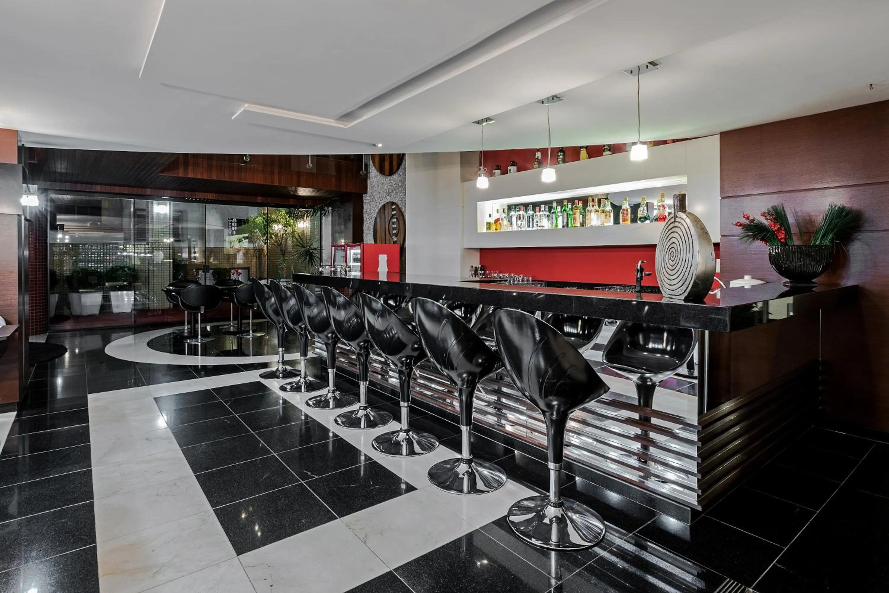 Lounge or bar in Astron Ponta Grossa Plaza by Nobile