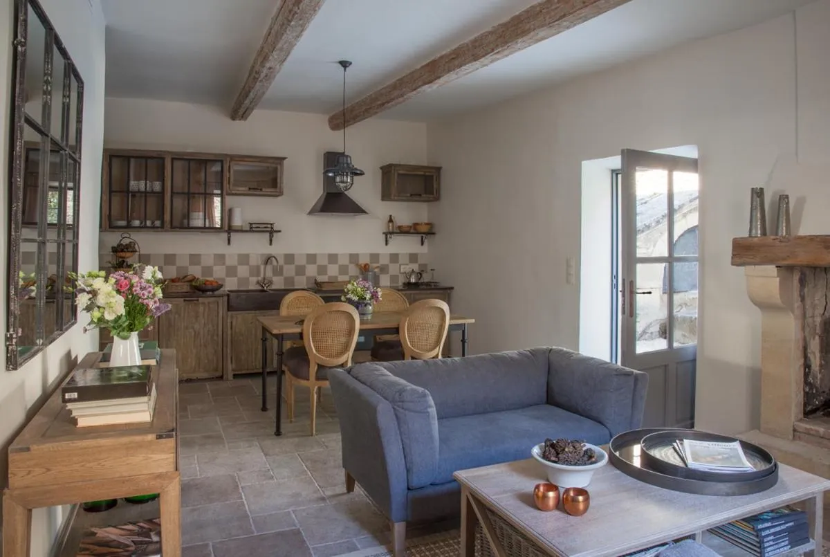Kitchen or kitchenette in Domaine Les Martins - Gordes