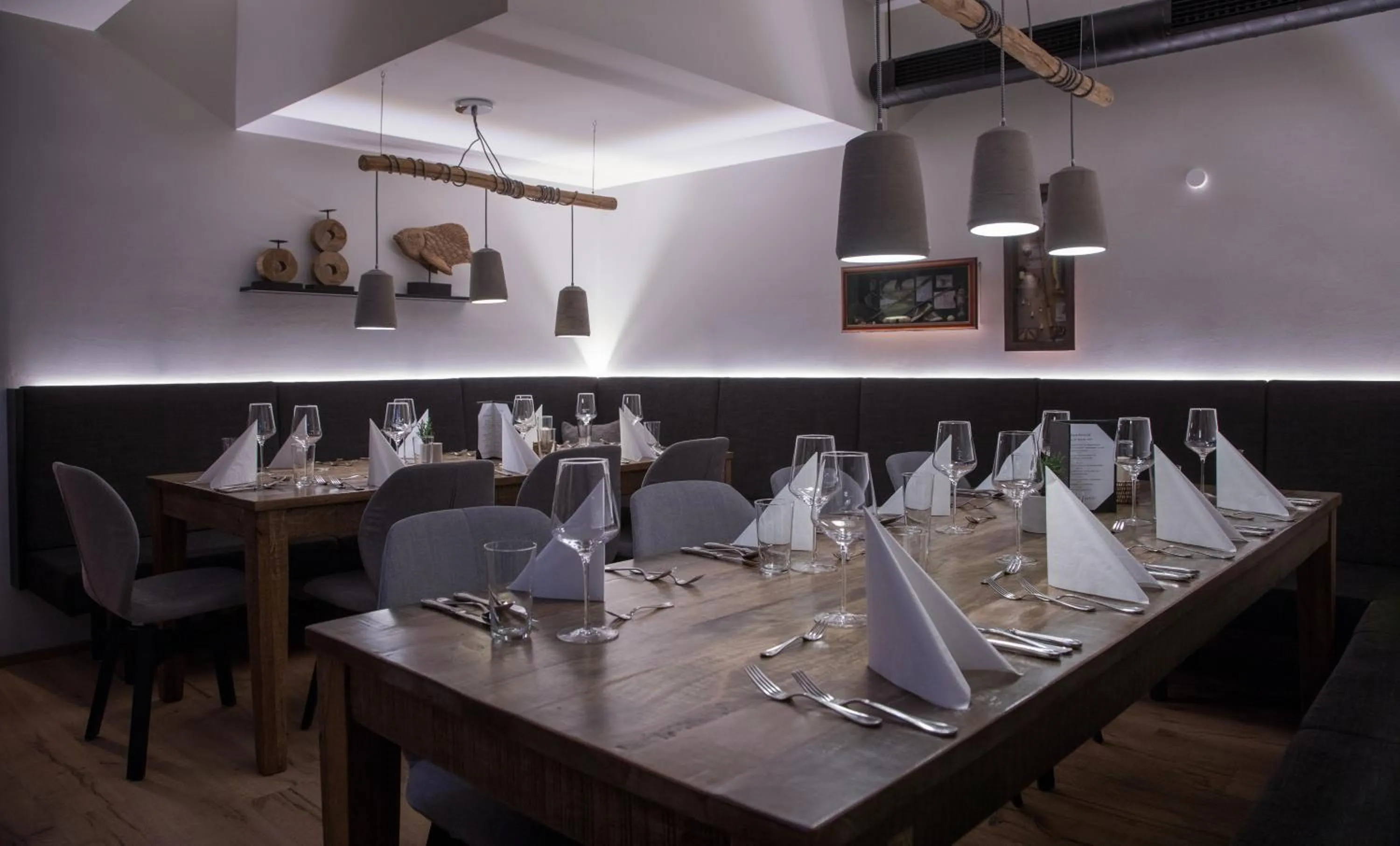Restaurant/places to eat in TWO TIMEZ - Boutique Hotel
