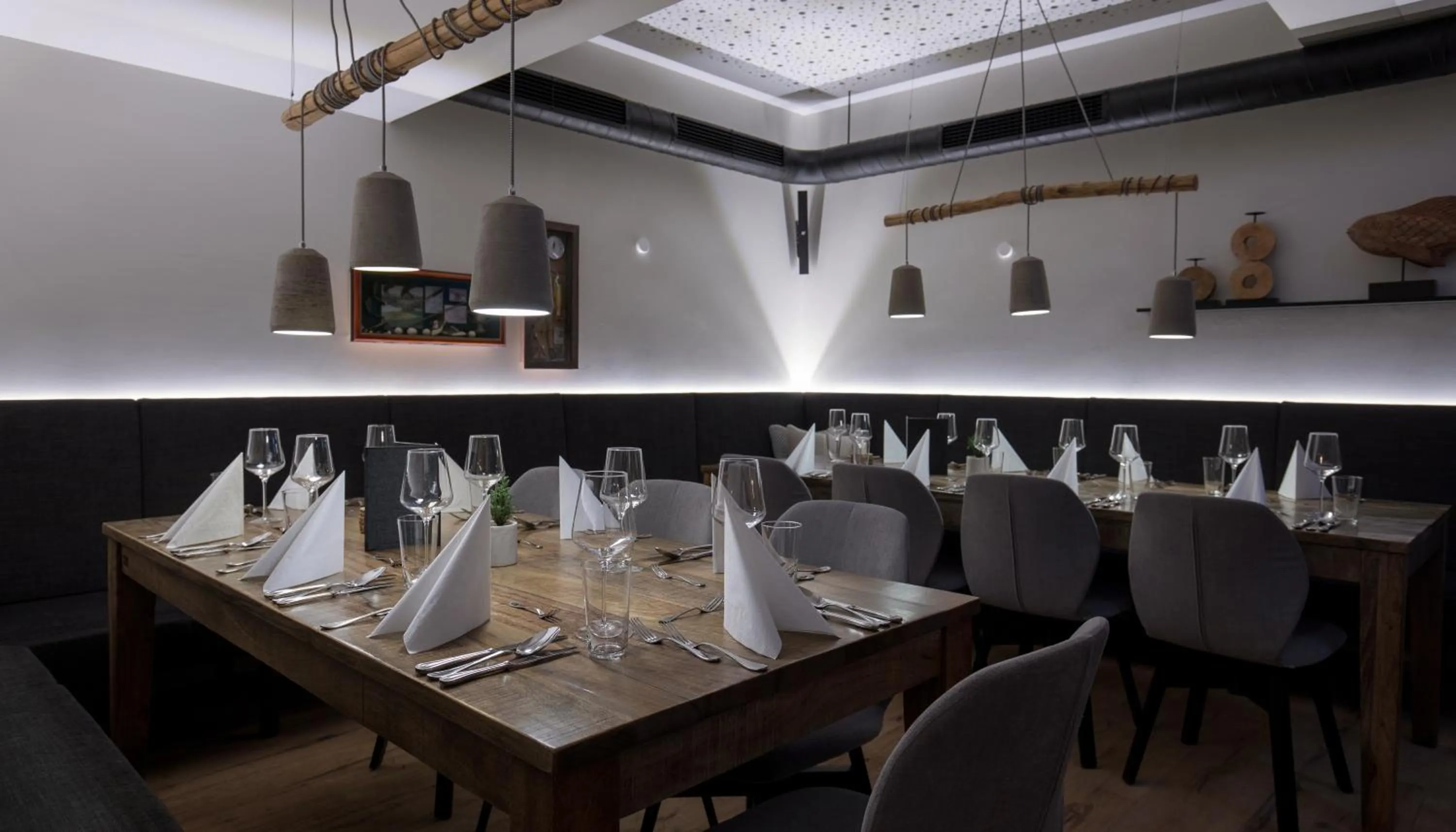 Restaurant/places to eat in TWO TIMEZ - Boutique Hotel