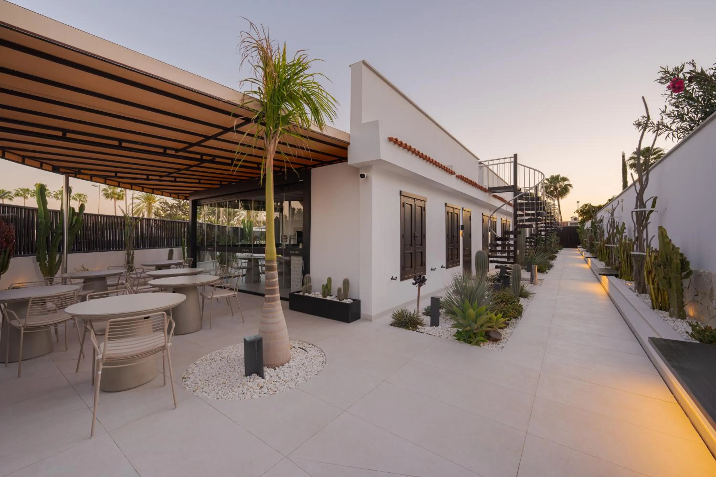 Coffee/tea facilities in Fahana Men Only