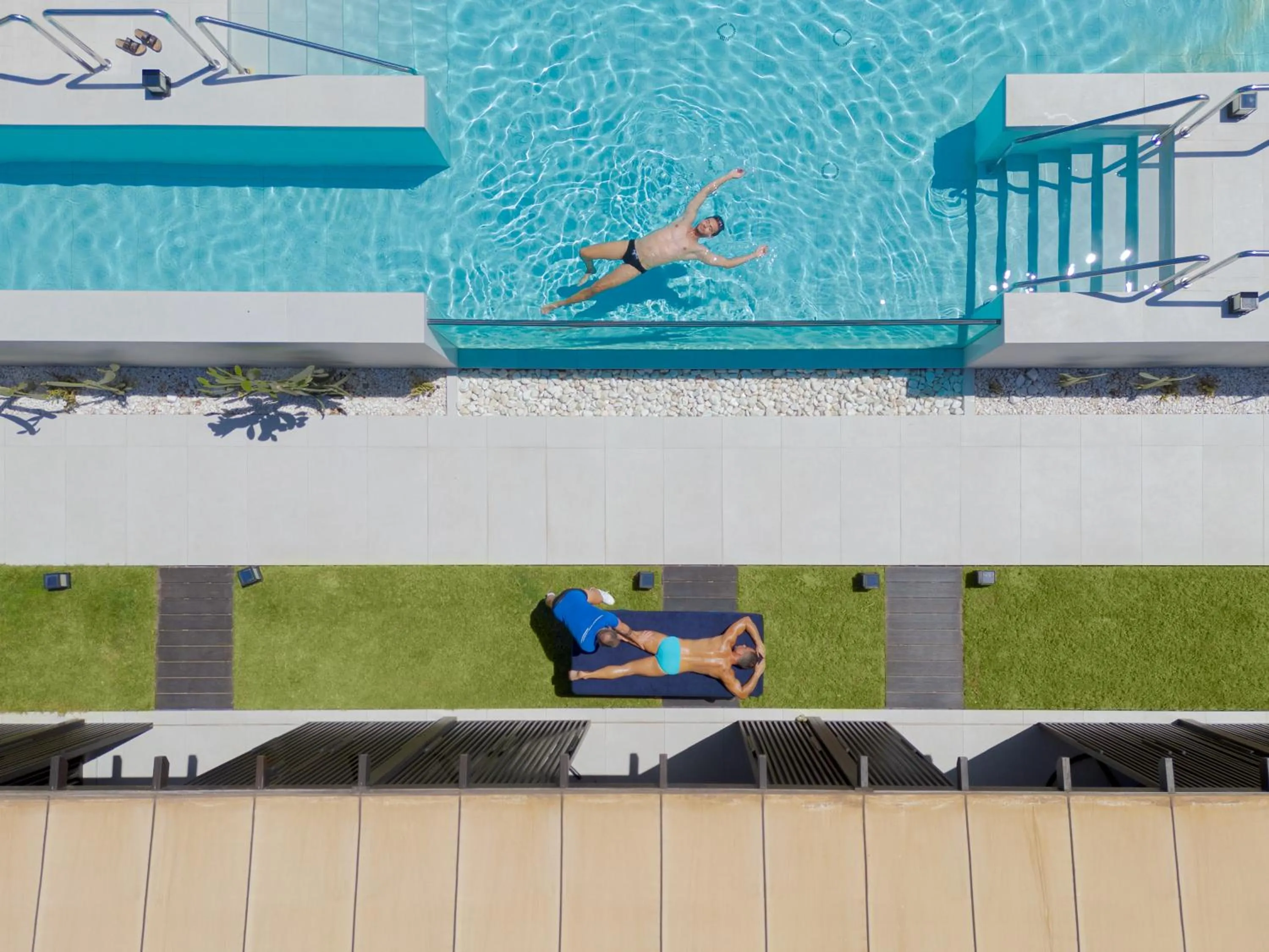 Bird's eye view in Fahana Men Only