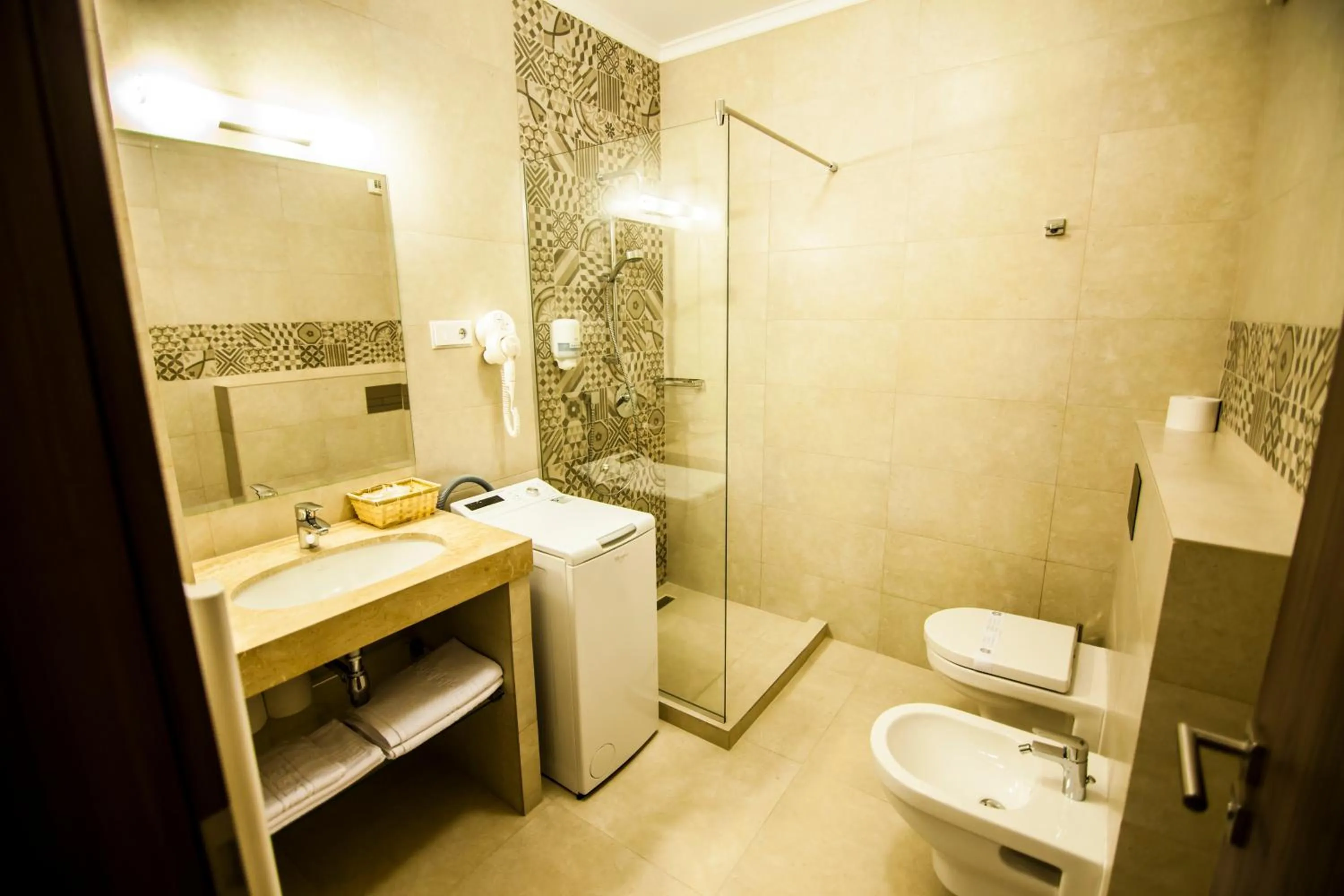 Bathroom in Cluj Business Class