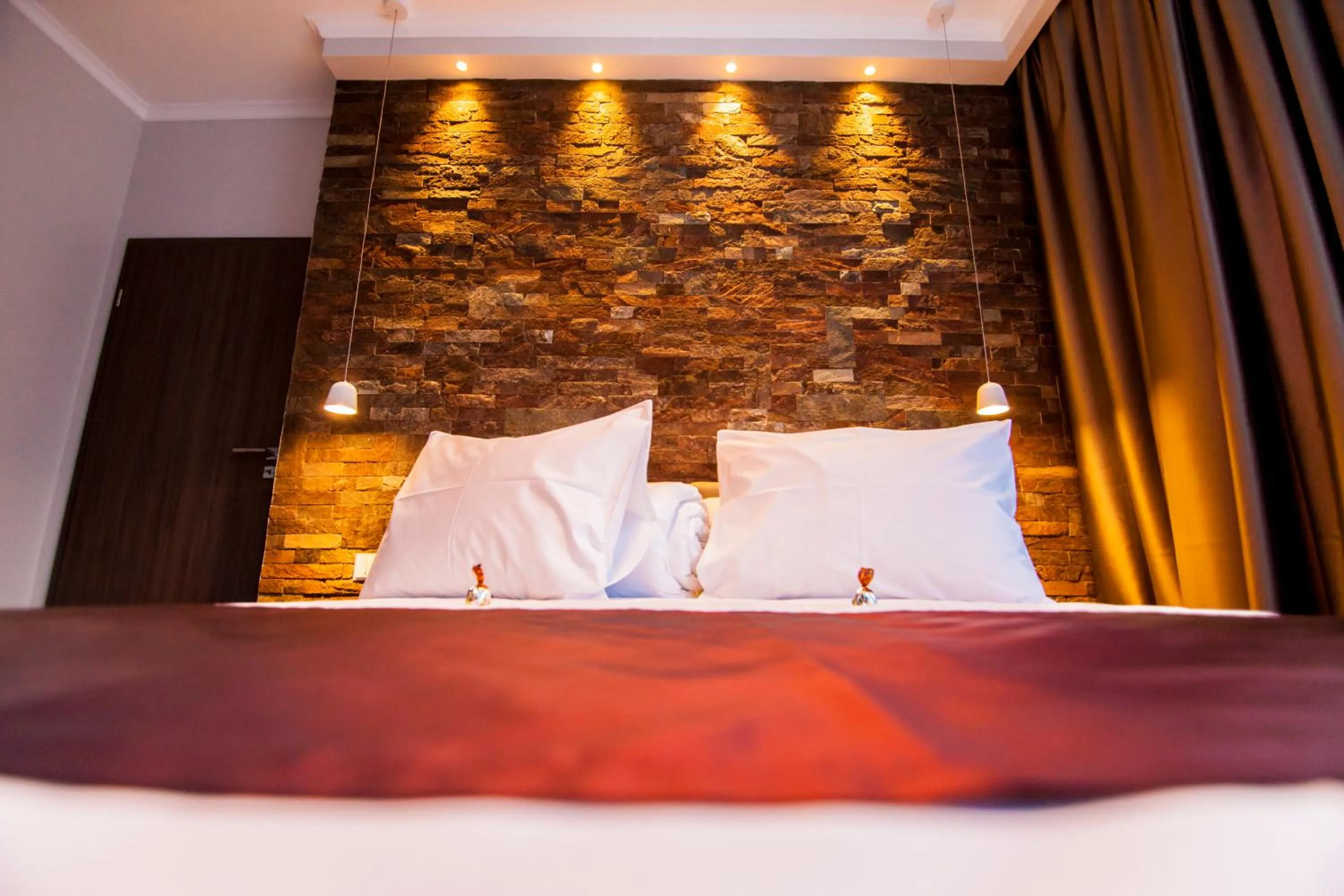 Property building, Bed in Cluj Business Class