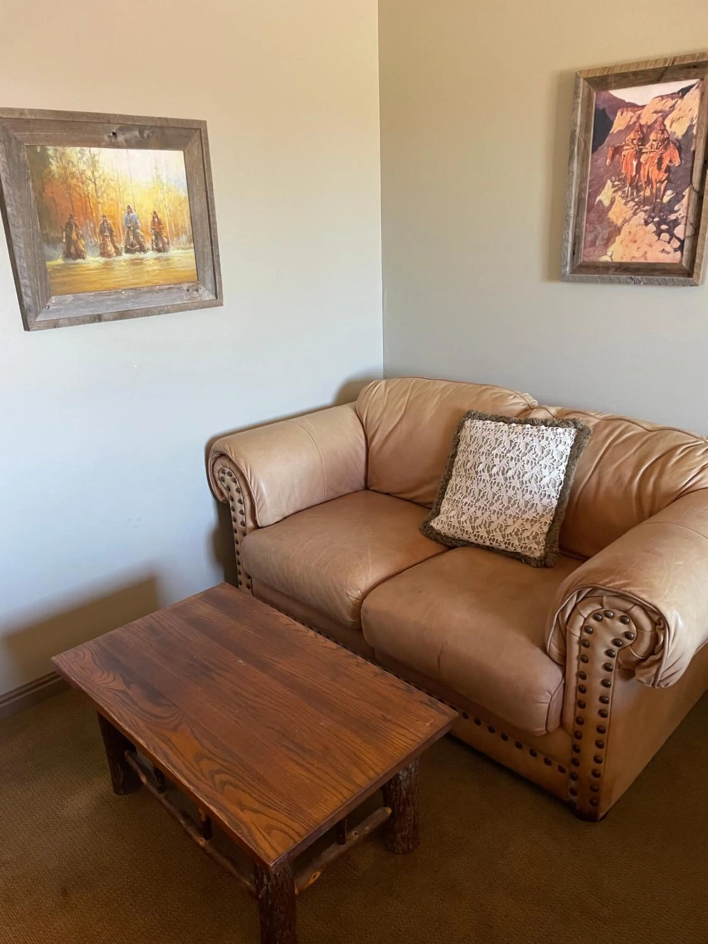 Rawlins Western Lodge