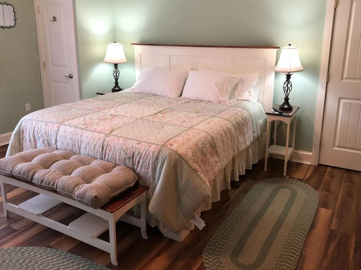 Bed in Stamford Gables Bed and Breakfast