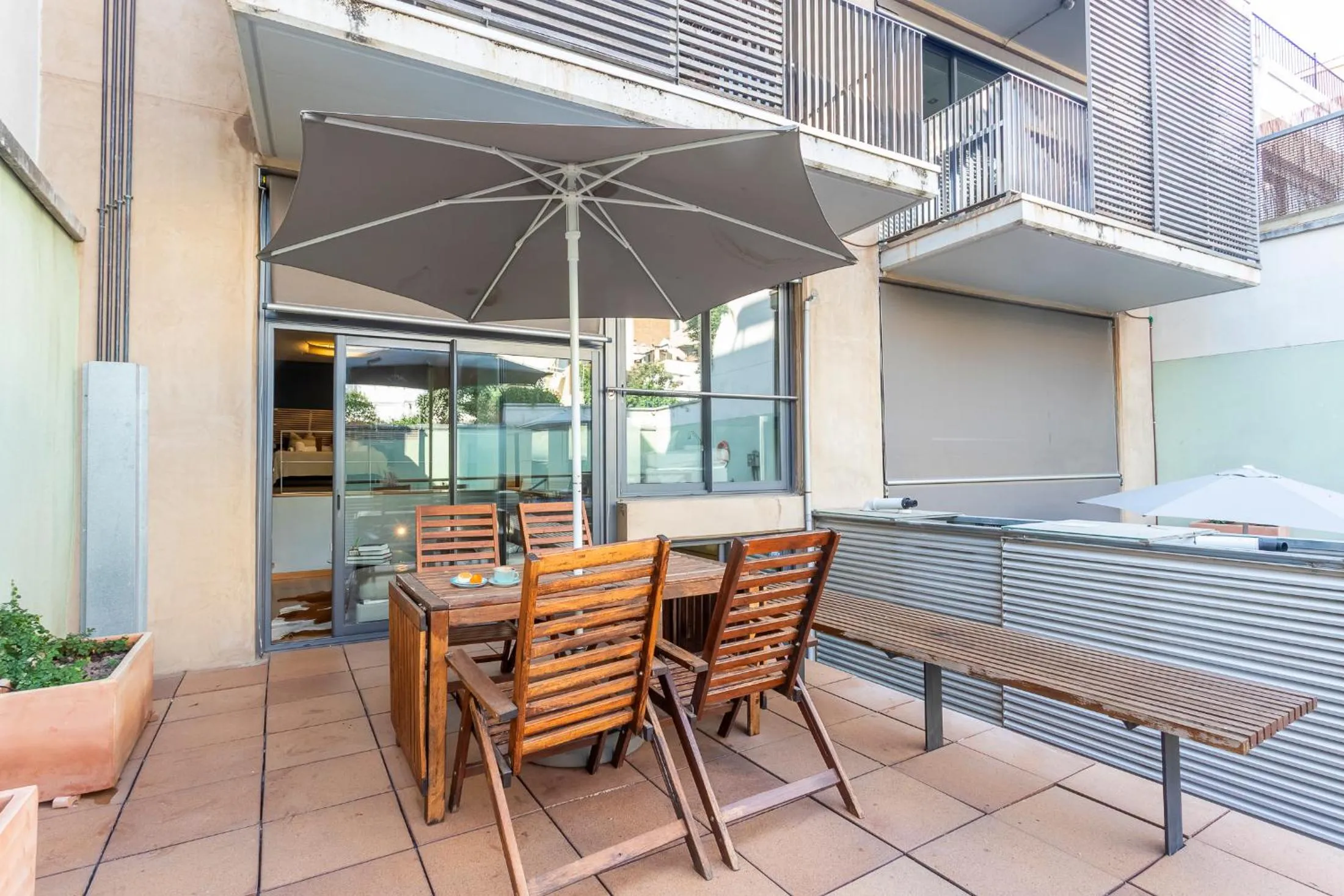Balcony/Terrace in Apartment Barcelona Rentals - Gracia Pool Apartments Center