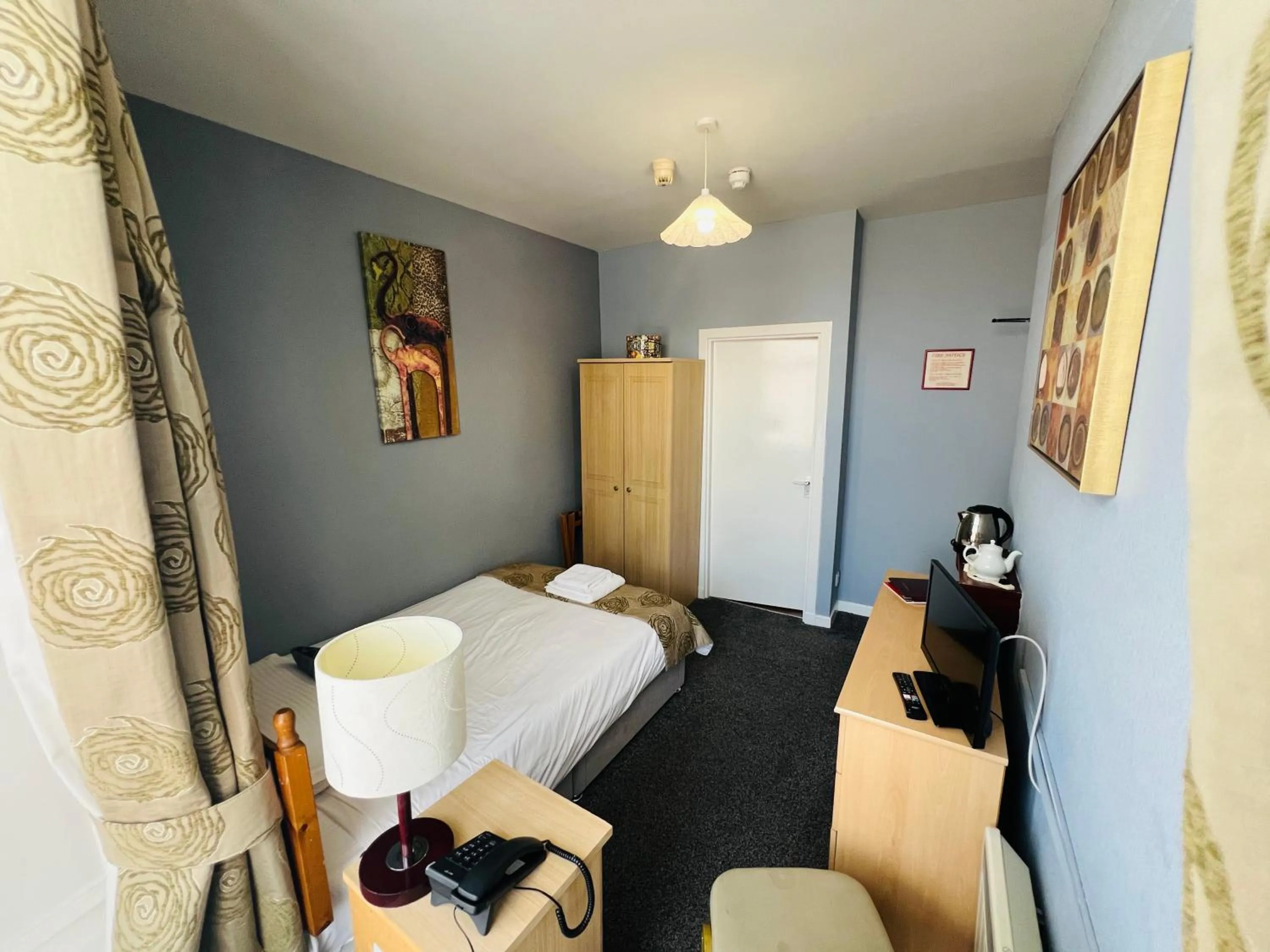 Bed in The George Hotel