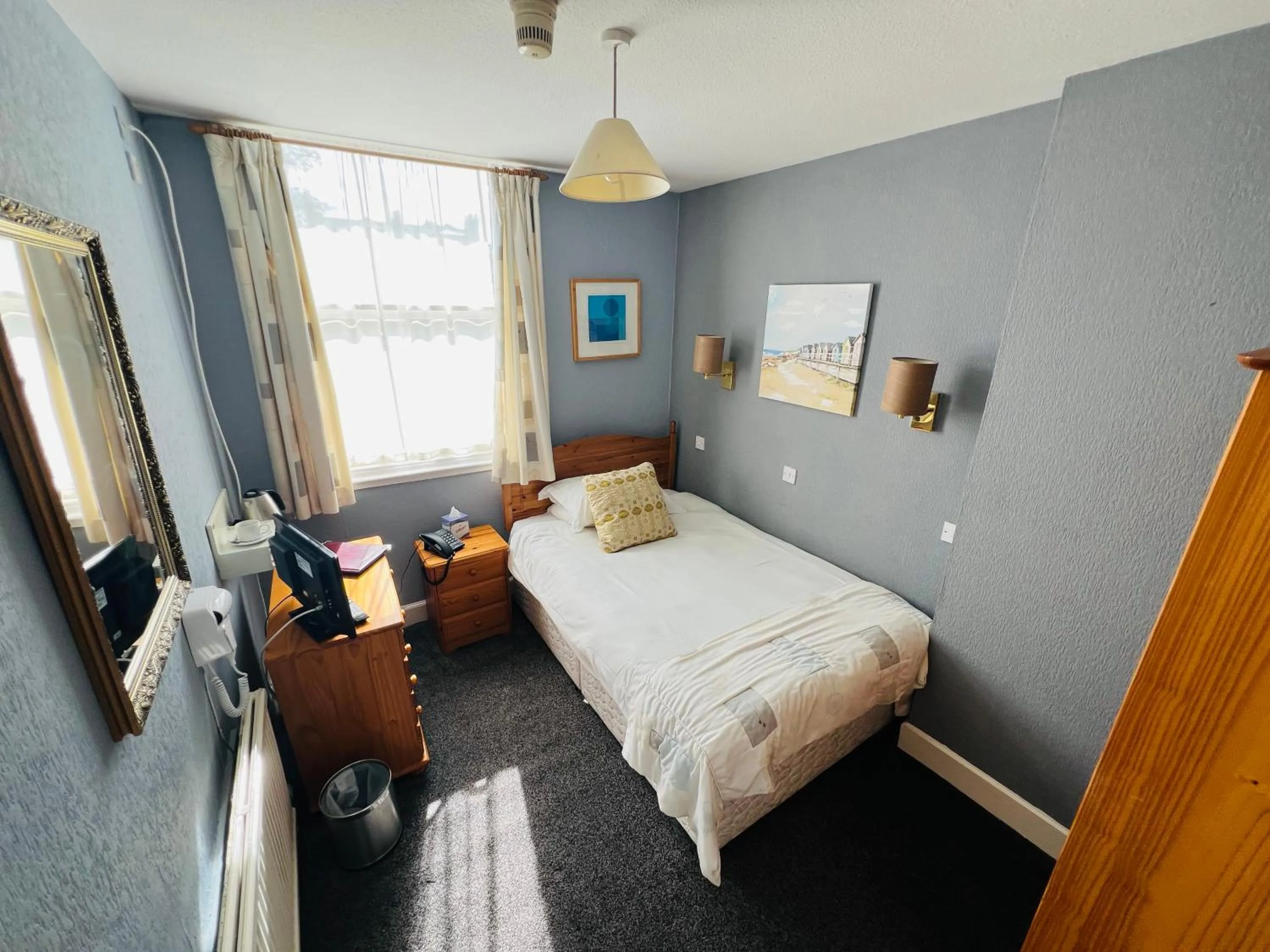 Bed in The George Hotel