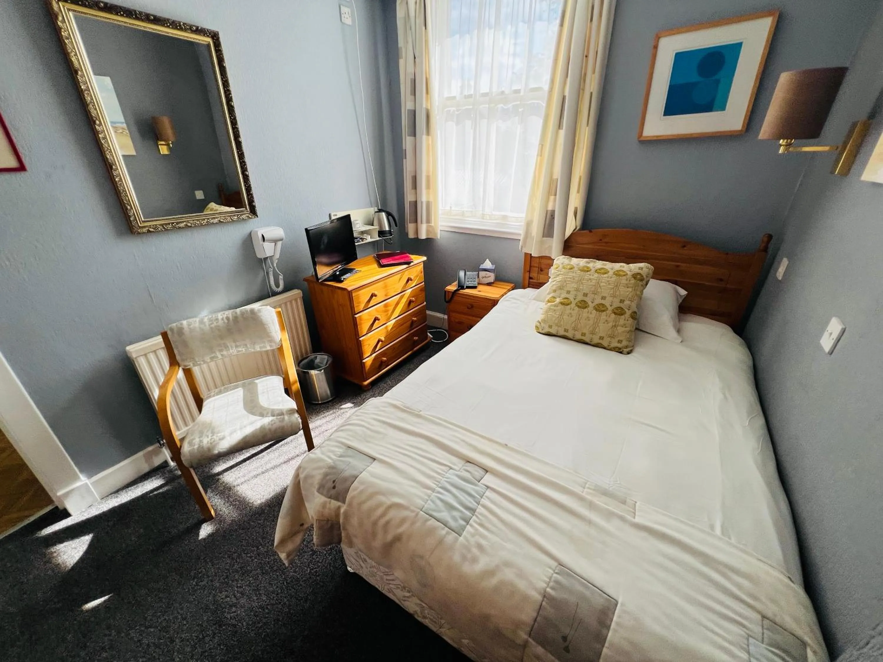 Bed in The George Hotel